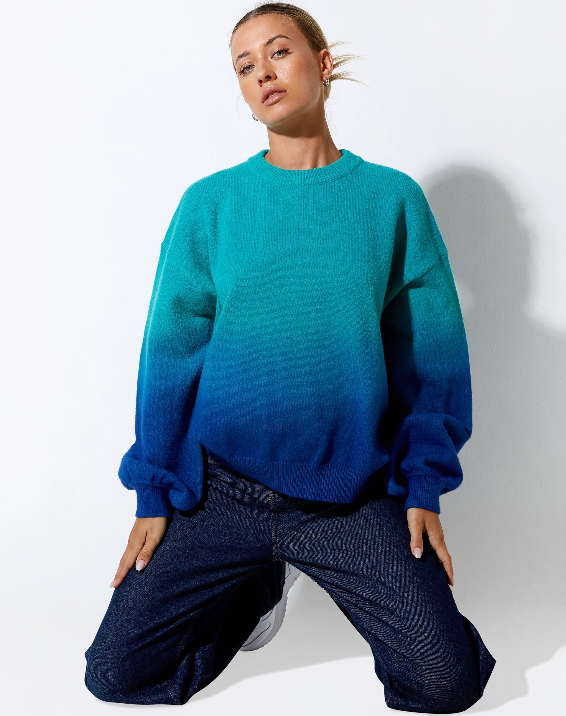 immagine di Akari Jumper in blu sfumato