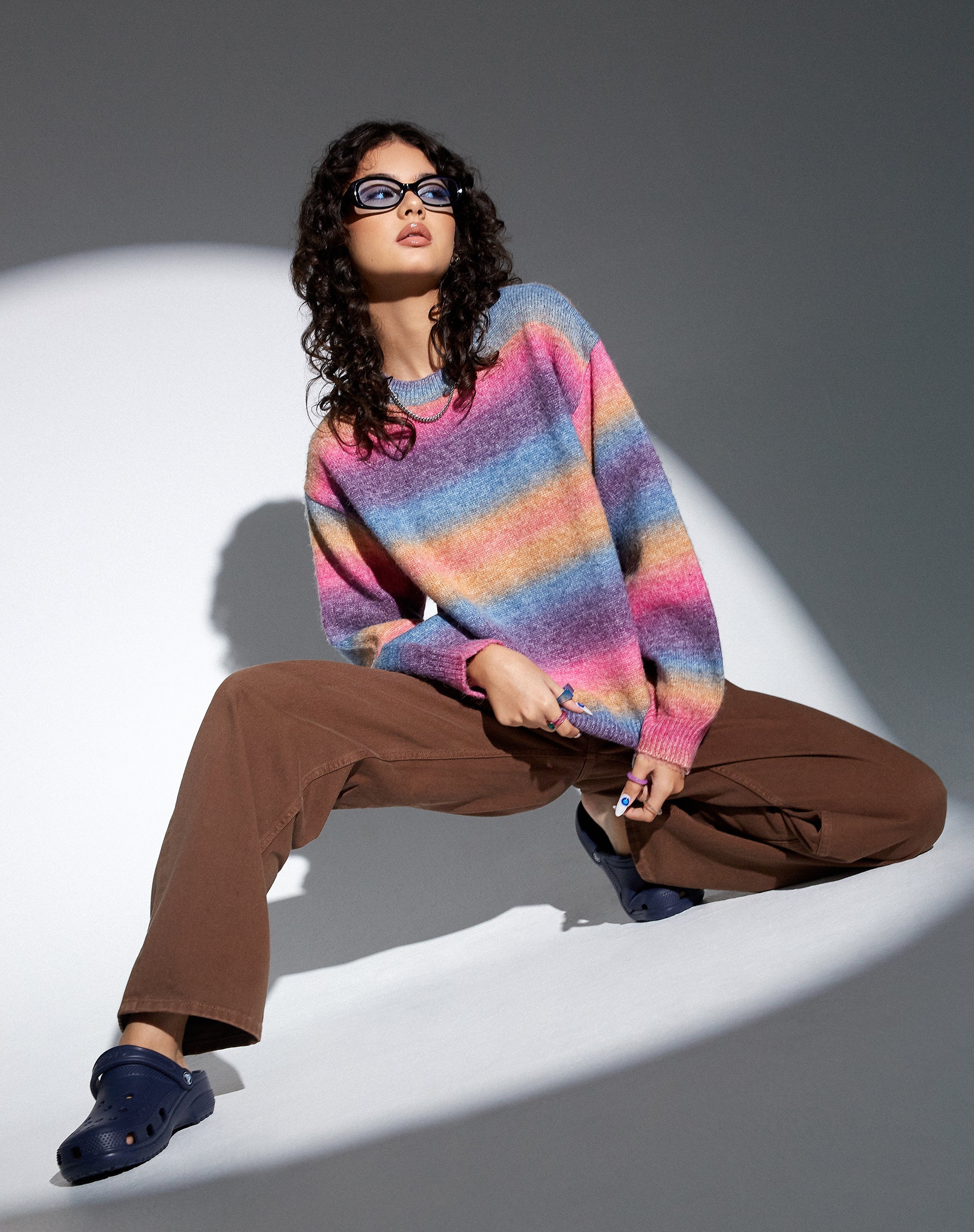 Immagine di MOTEL X OLIVIA NEILL Ammaria Jumper in rosa e viola
