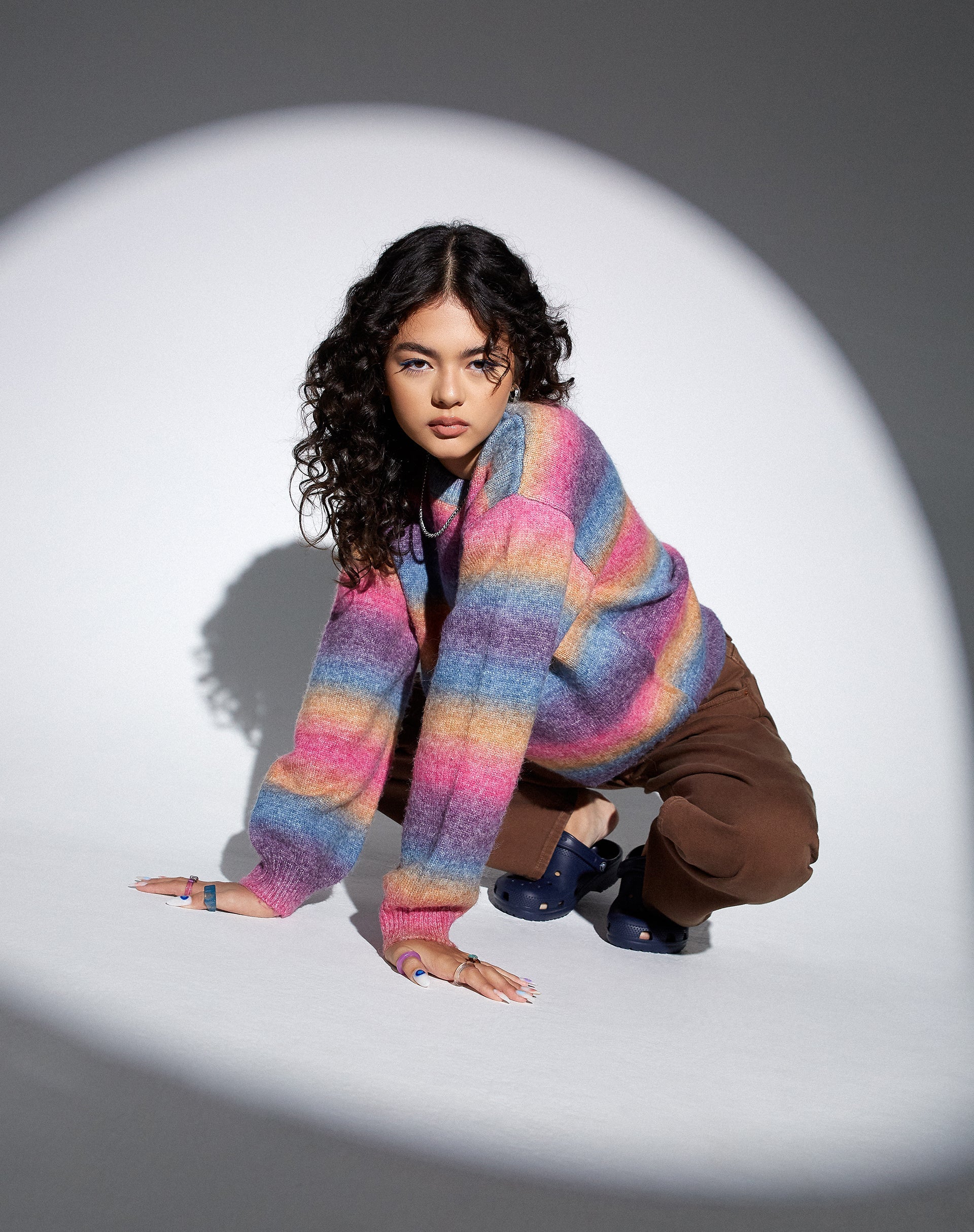 Immagine di MOTEL X OLIVIA NEILL Ammaria Jumper in rosa e viola