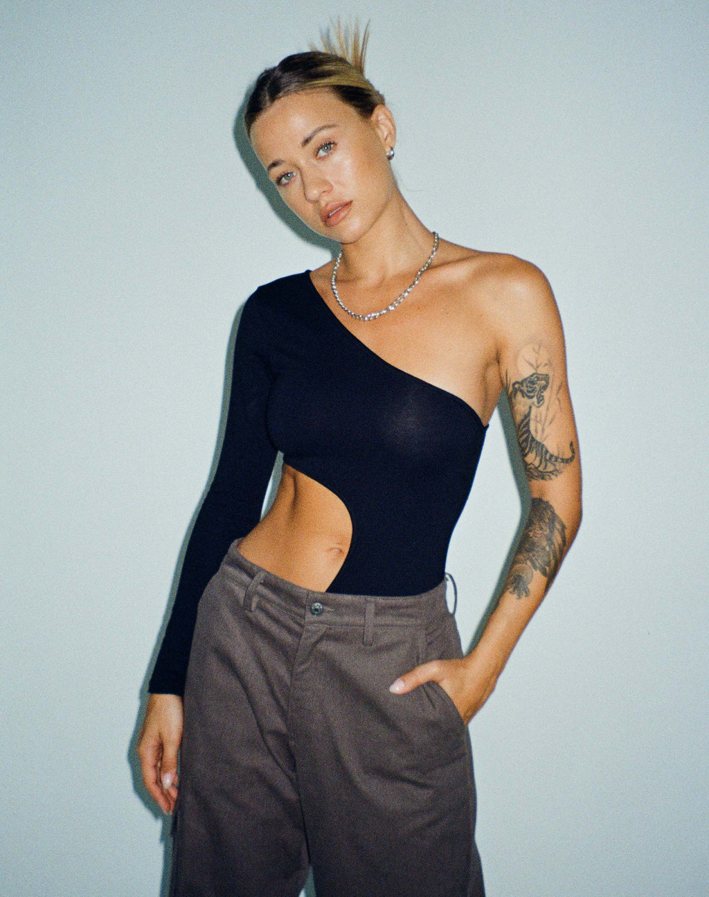 Body Ann Cut Out in nero