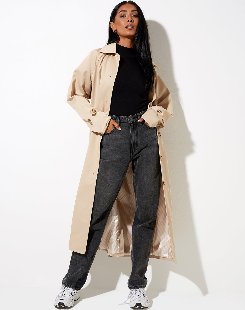 Trench Assa in beige con fodera a righe