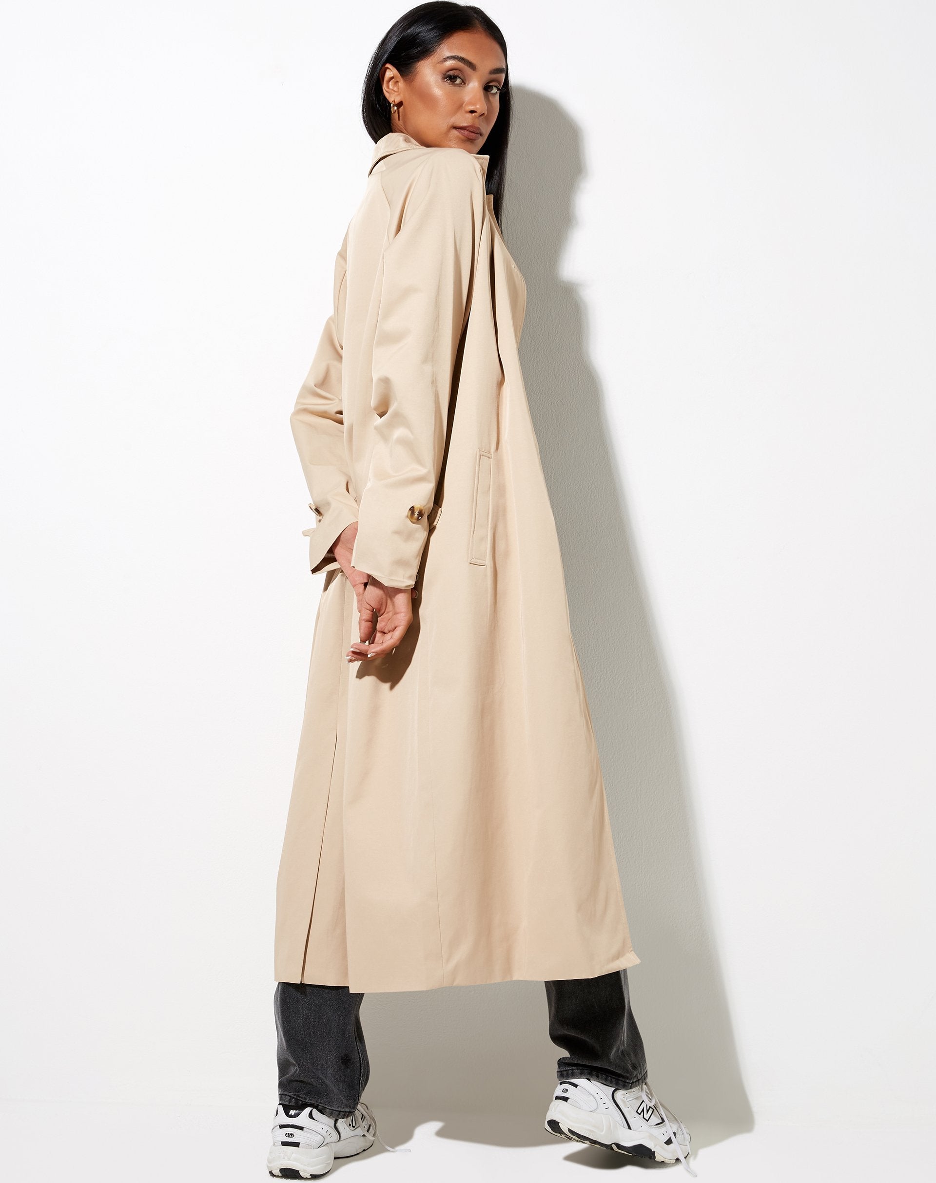 Immagine di Assa Trench Coat beige con fodera a righe