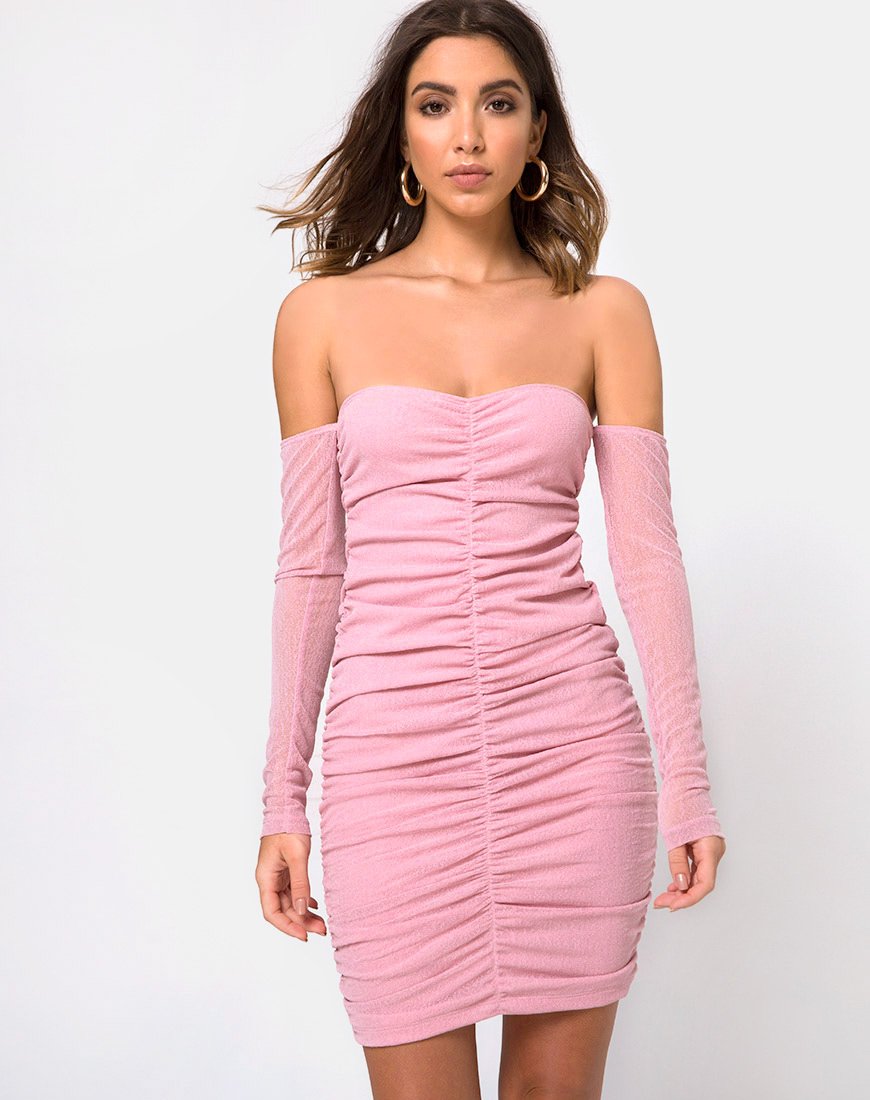 Azalea Off The Shoulder Dress in maglia trasparente Blush