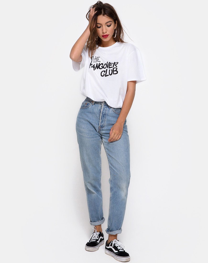 Immagine della t-shirt oversize basic in Hangover Club