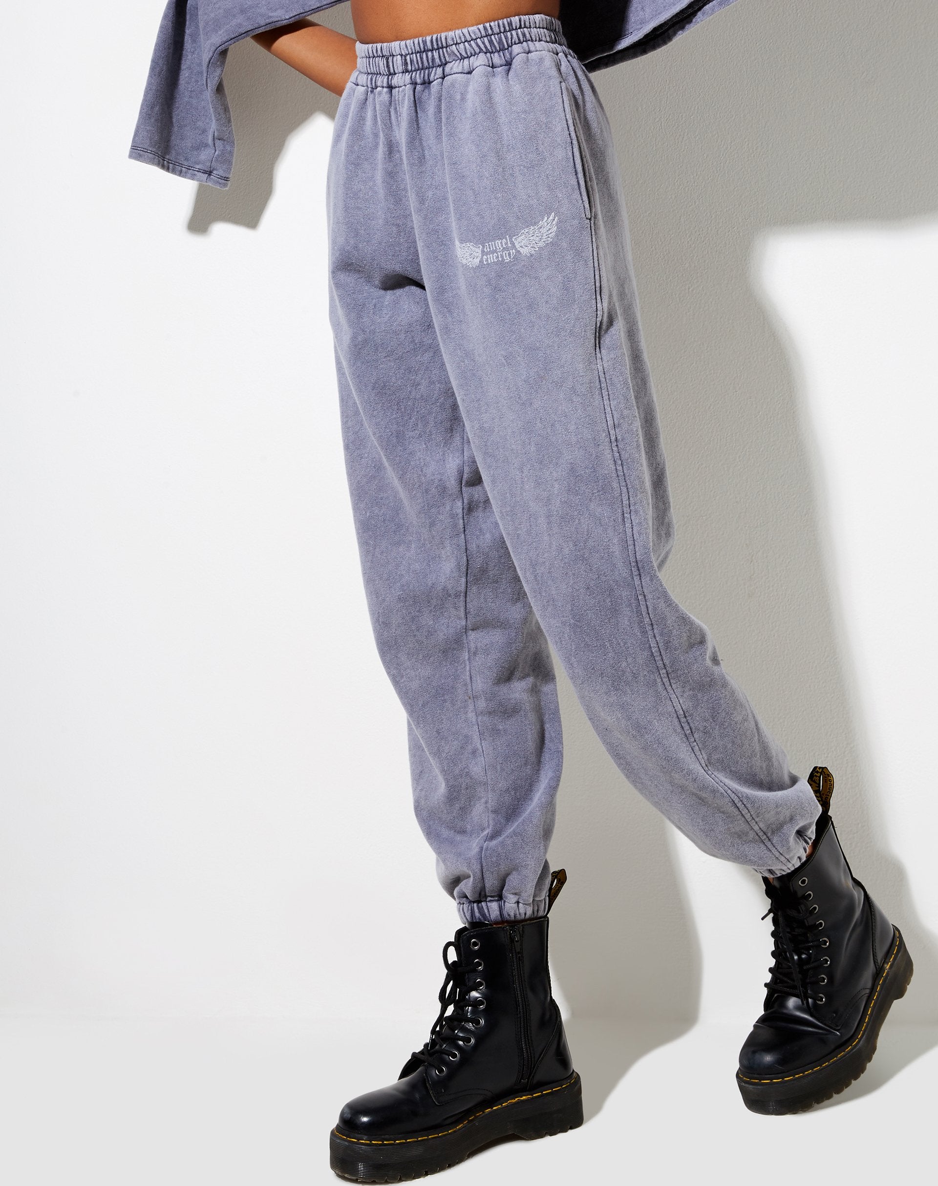 Immagine di Basta Jogger in Charcoal Wash Angel Energy Wings