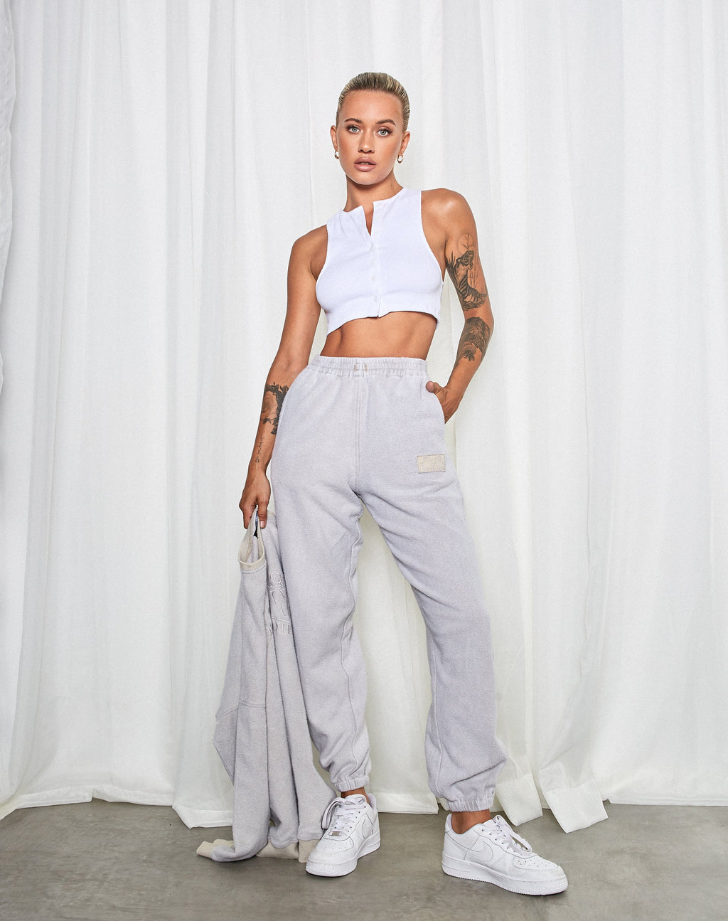Basta Jogger in latte di cocco Cherub L'Amour Label Embro