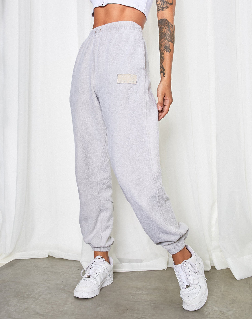 Basta Jogger in latte di cocco Cherub L'Amour Label Embro