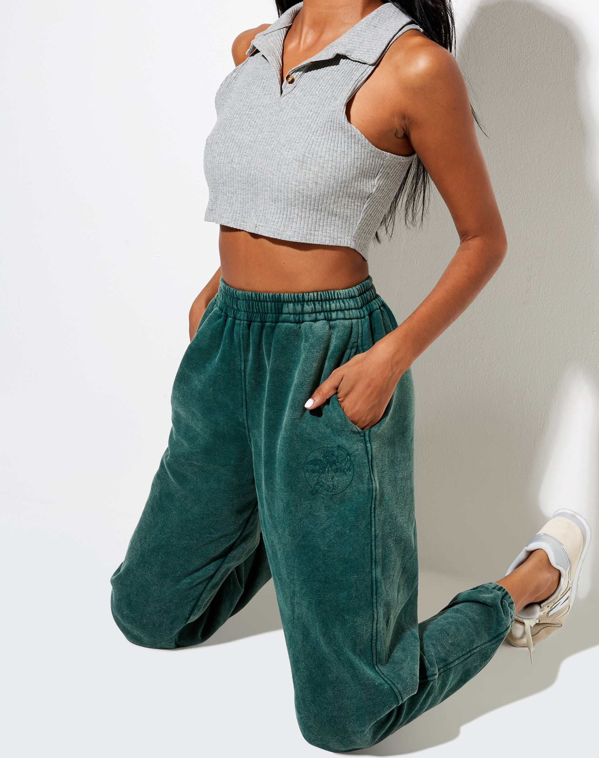 Immagine di Basta Jogger in verde lavato Angel Energy Cherub Embro