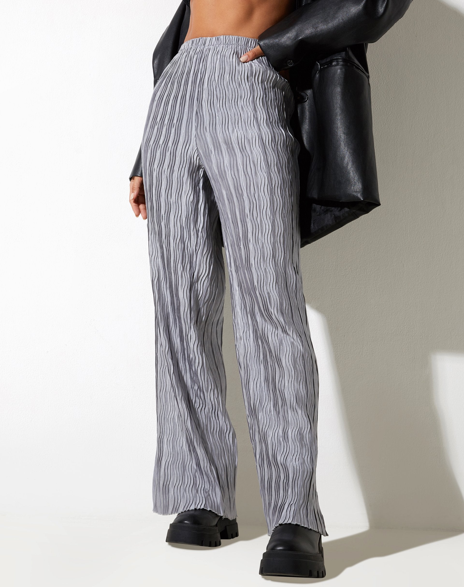 IMMAGINE del pantalone Bian in argento stropicciato
