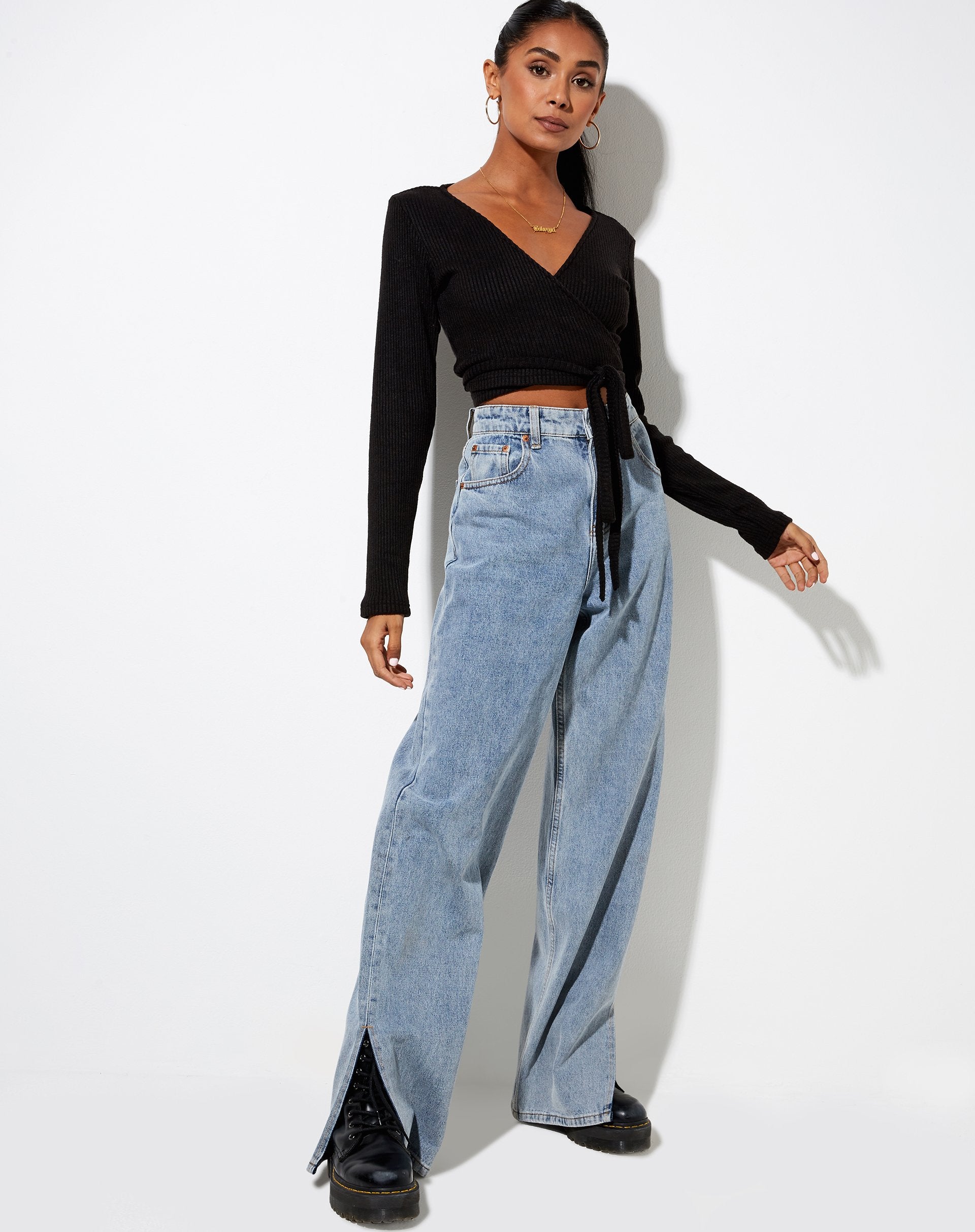 Immagine di Bianca Wrap Top in Rib Black