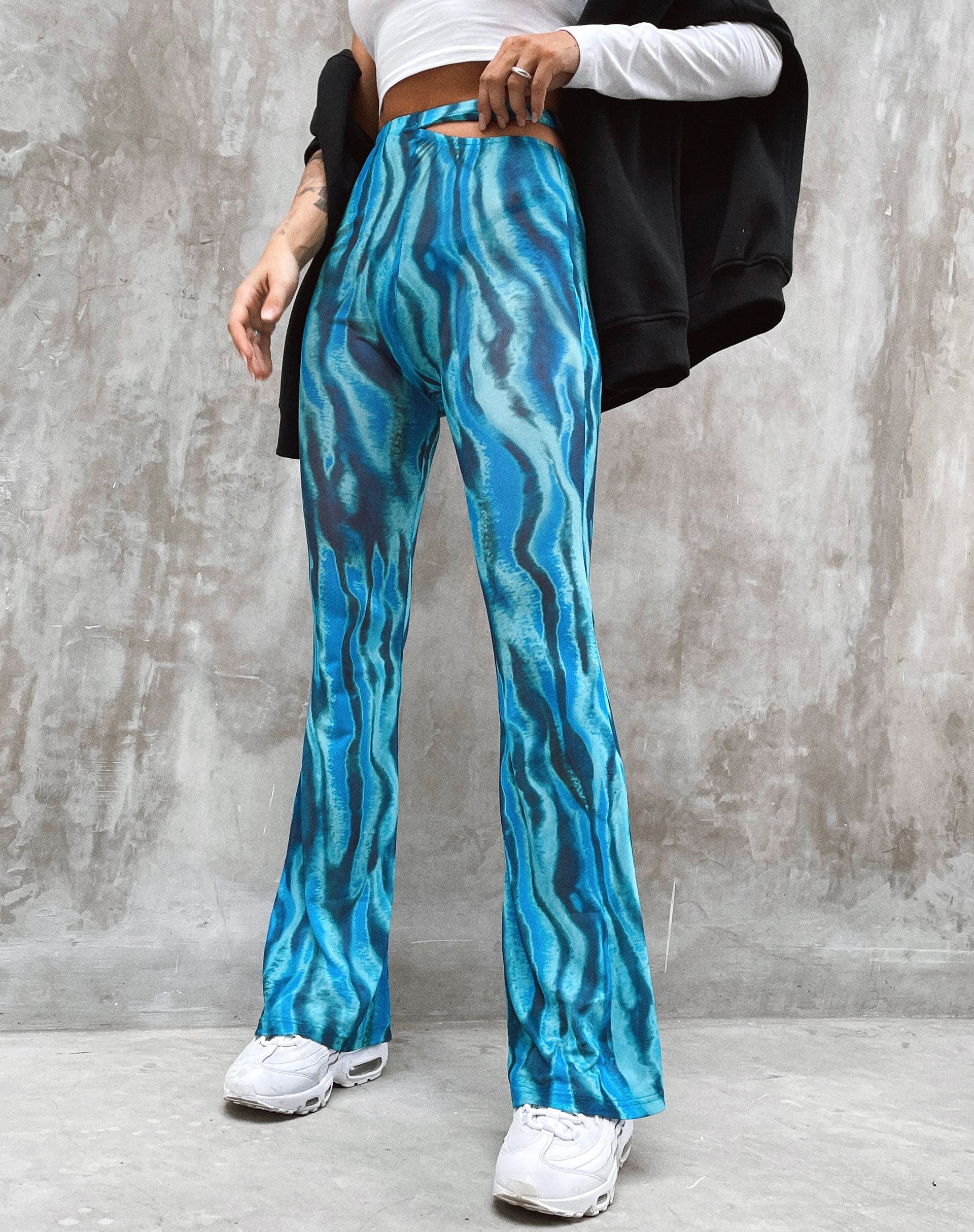 Immagine di Zola Pantaloni svasati in Tropical Rave