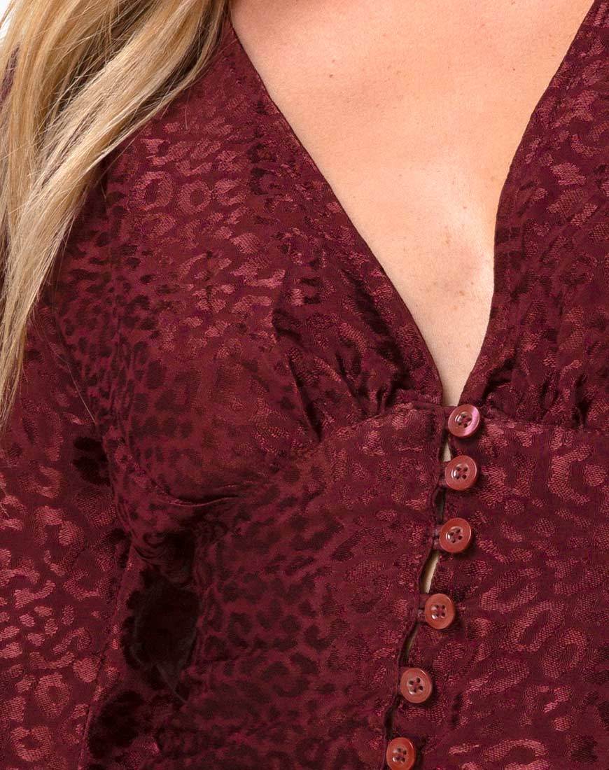 Immagine di Bina Crop Top in raso ghepardo Borgogna