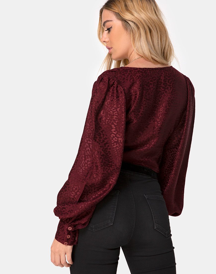 Bina Crop Top in raso ghepardo bordeaux