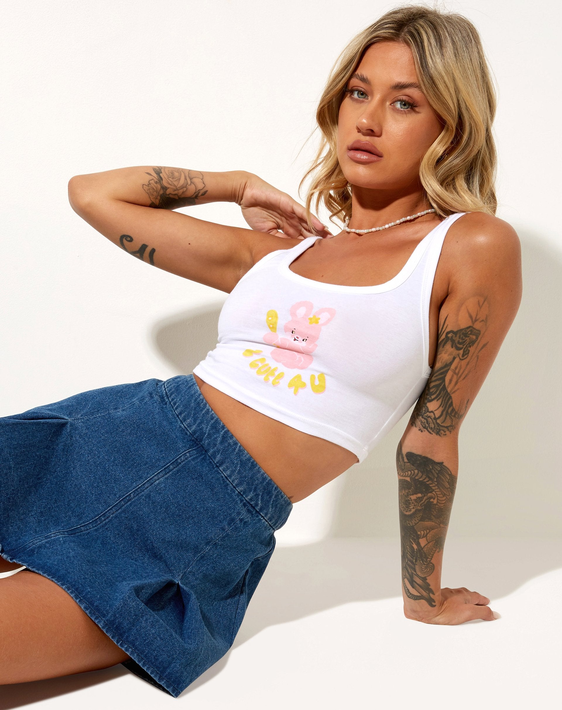 Immagine di Blois Crop Top in bianco 2 Cute 4 U