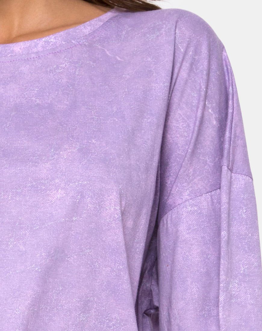 Immagine della T-shirt Botec con lavaggio acido viola