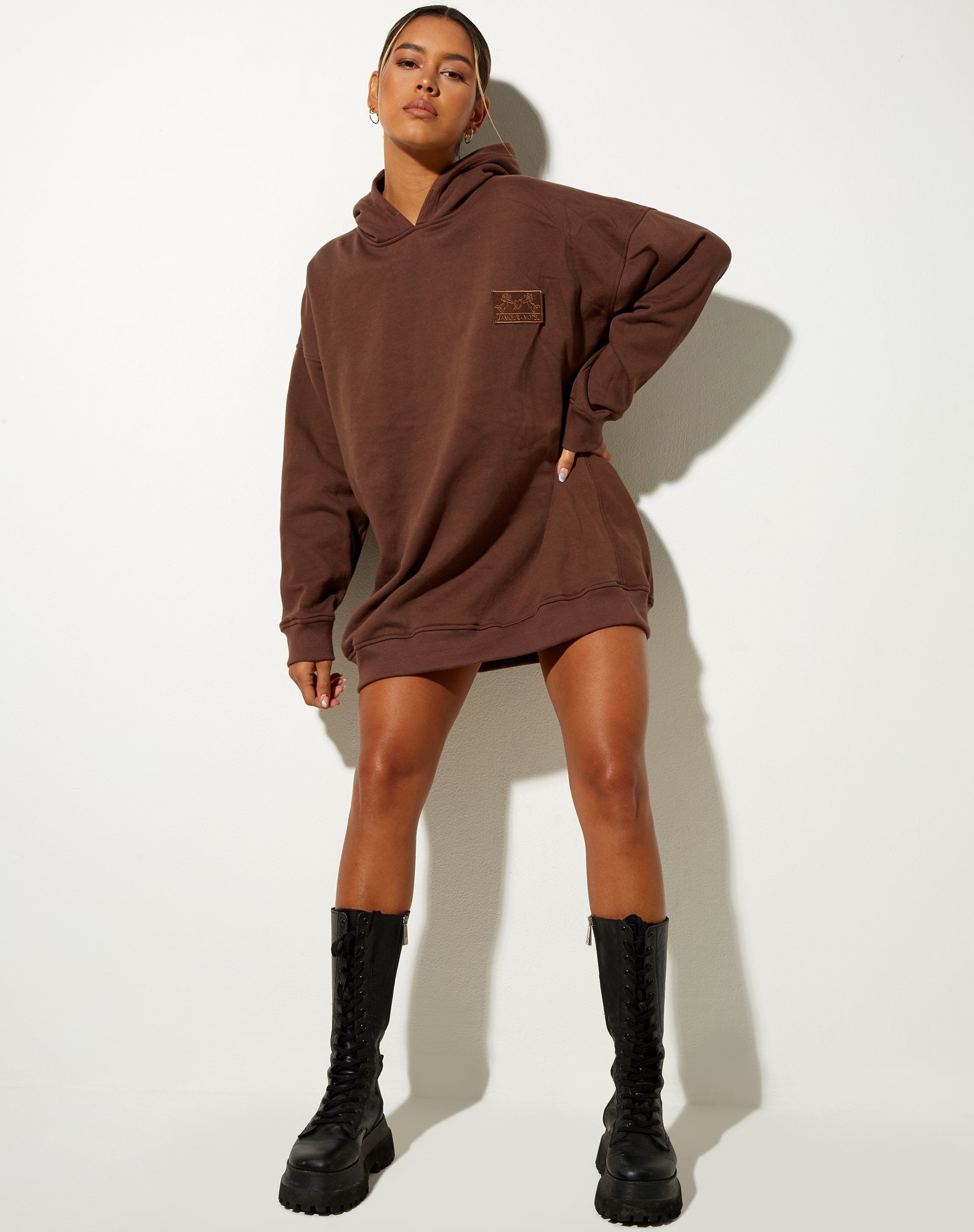 Immagine di Bren Hoodie in Deep Mahogany Cherub LAmour Label Embro