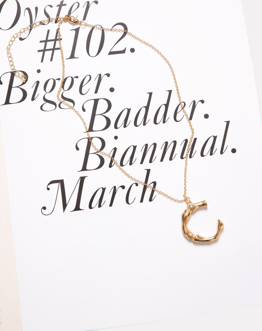 Collana in oro Lettera C