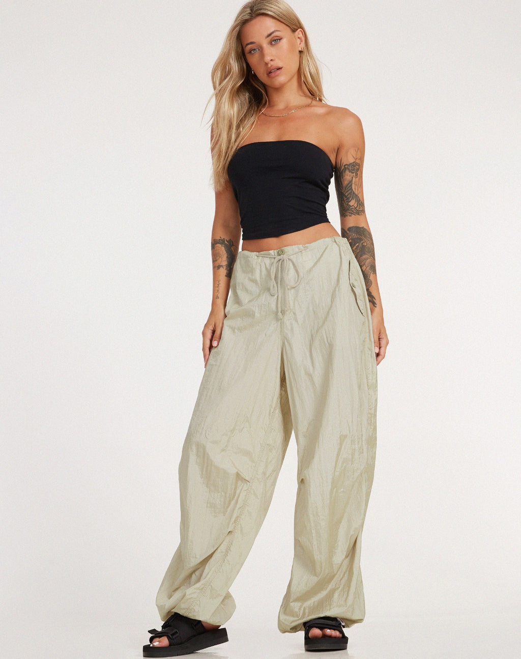 Pantalone Chute in latte di mandorla Parachute