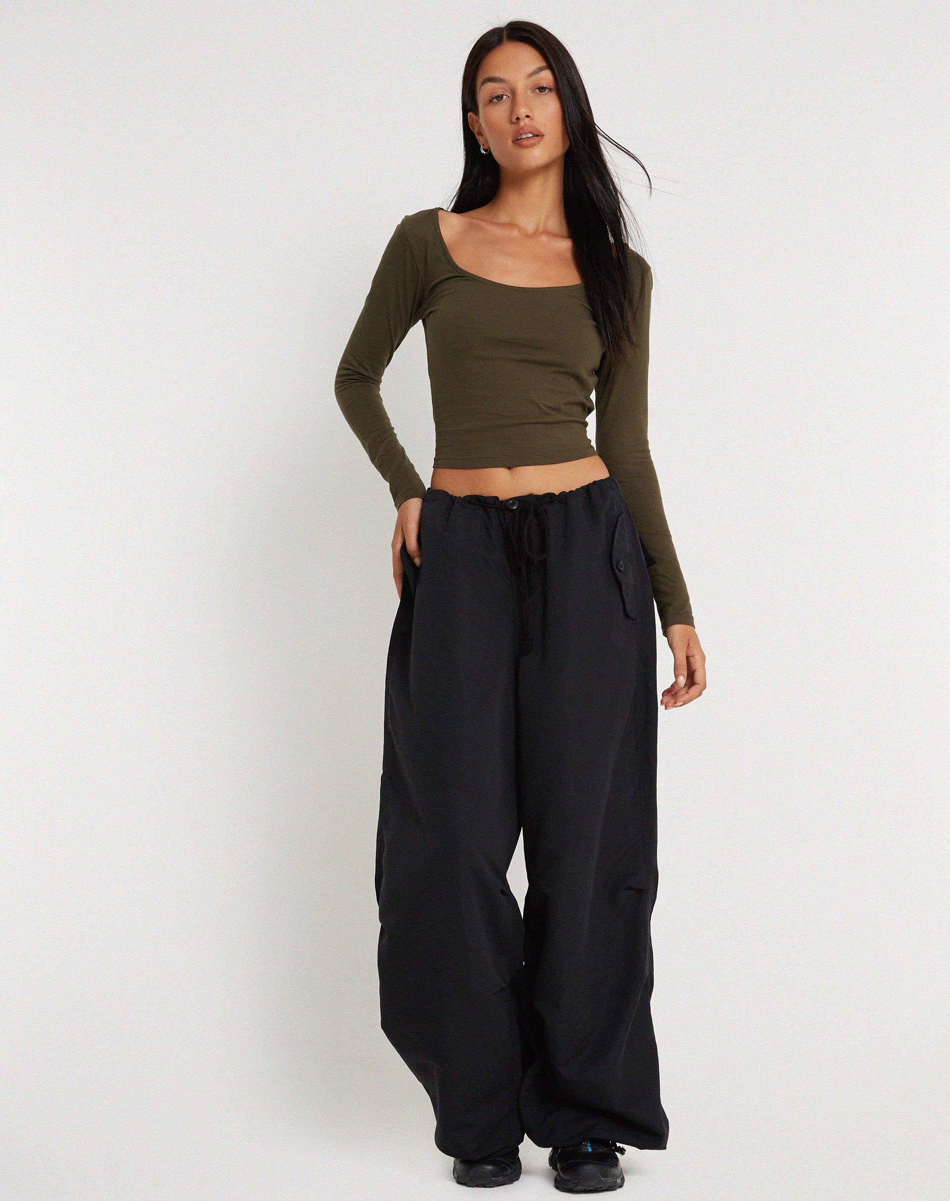 immagine di Pantalone Chute in microfibra nero