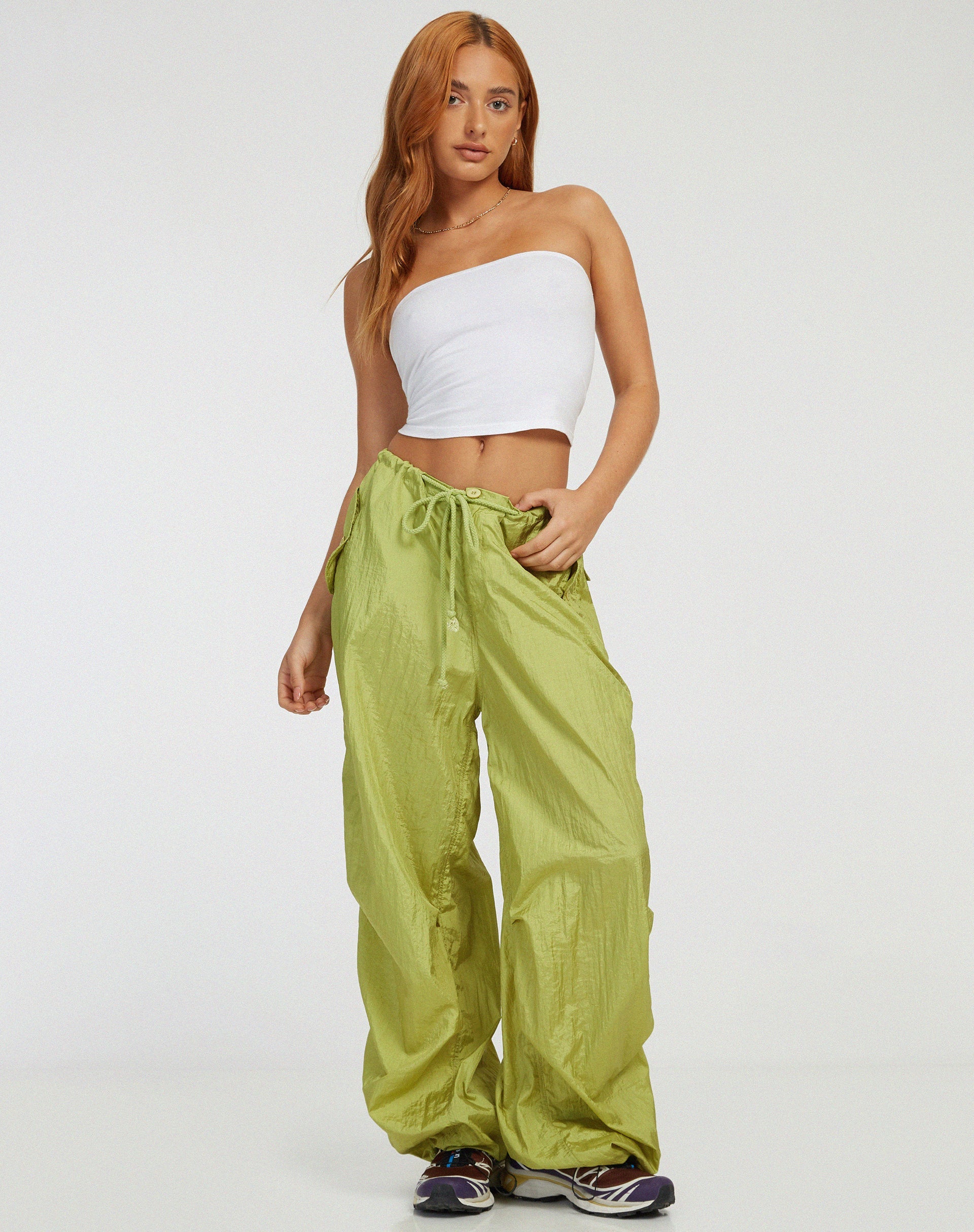 immagine dei pantaloni Chute in verde pera