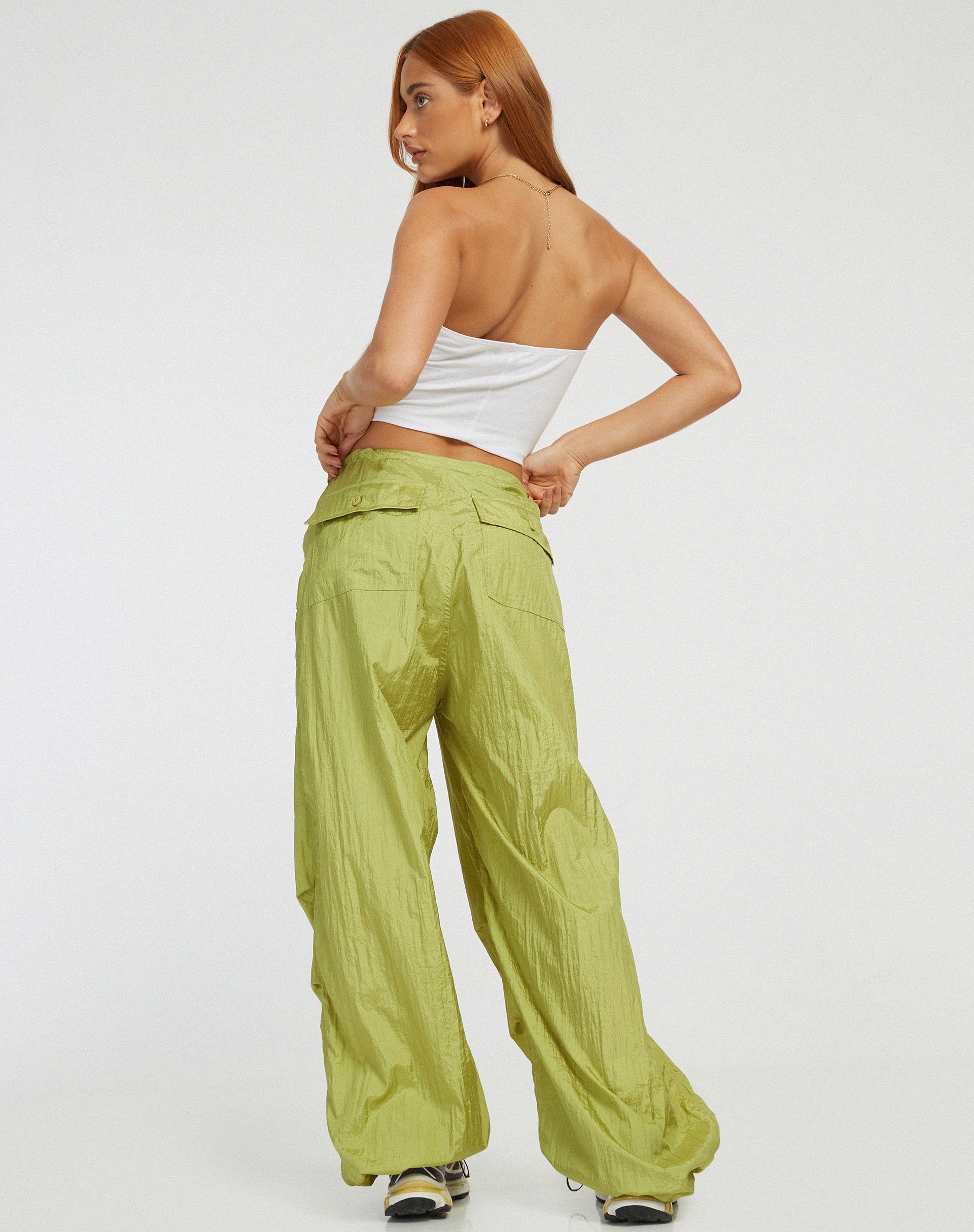 immagine dei pantaloni Chute in verde pera
