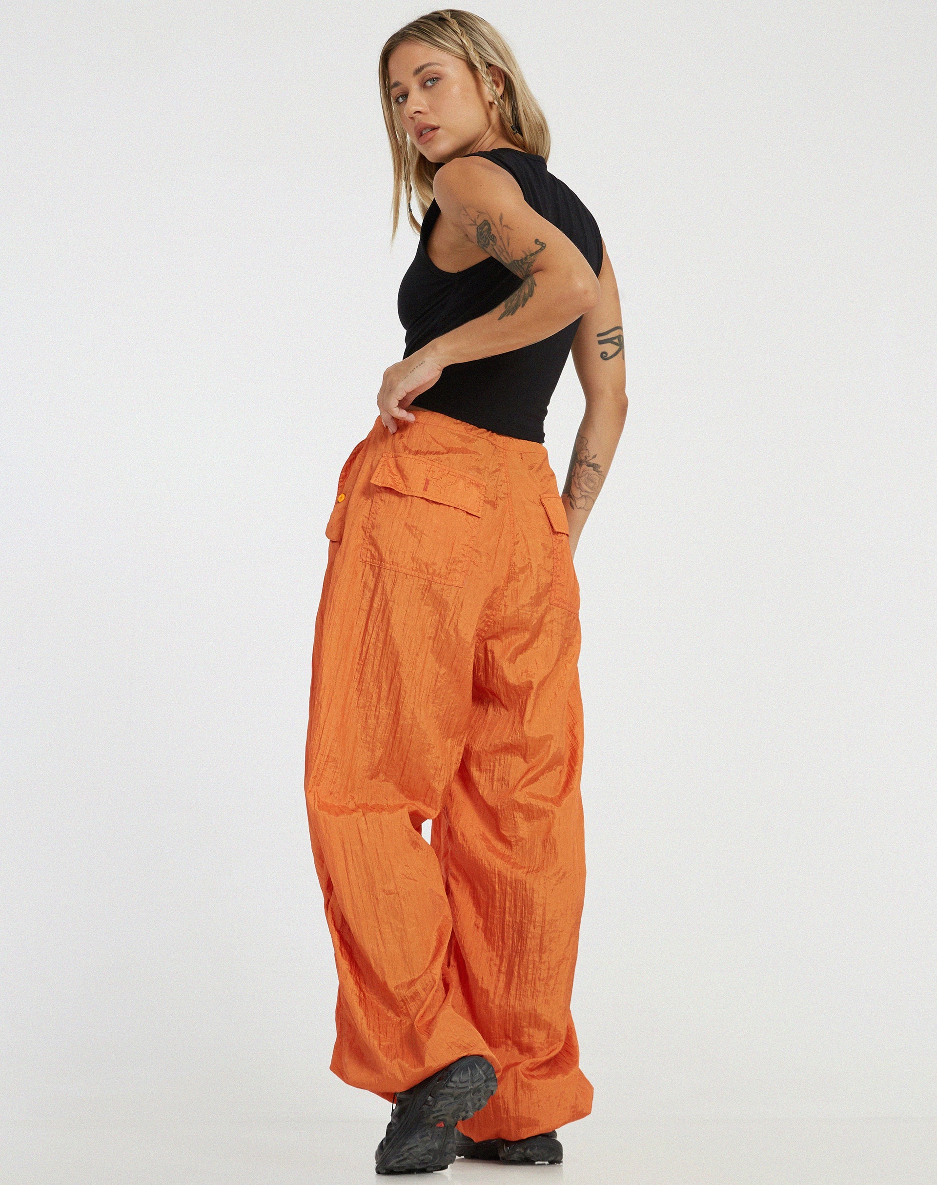 immagine di Chute Trouser in Parachute Pumpkin Orange