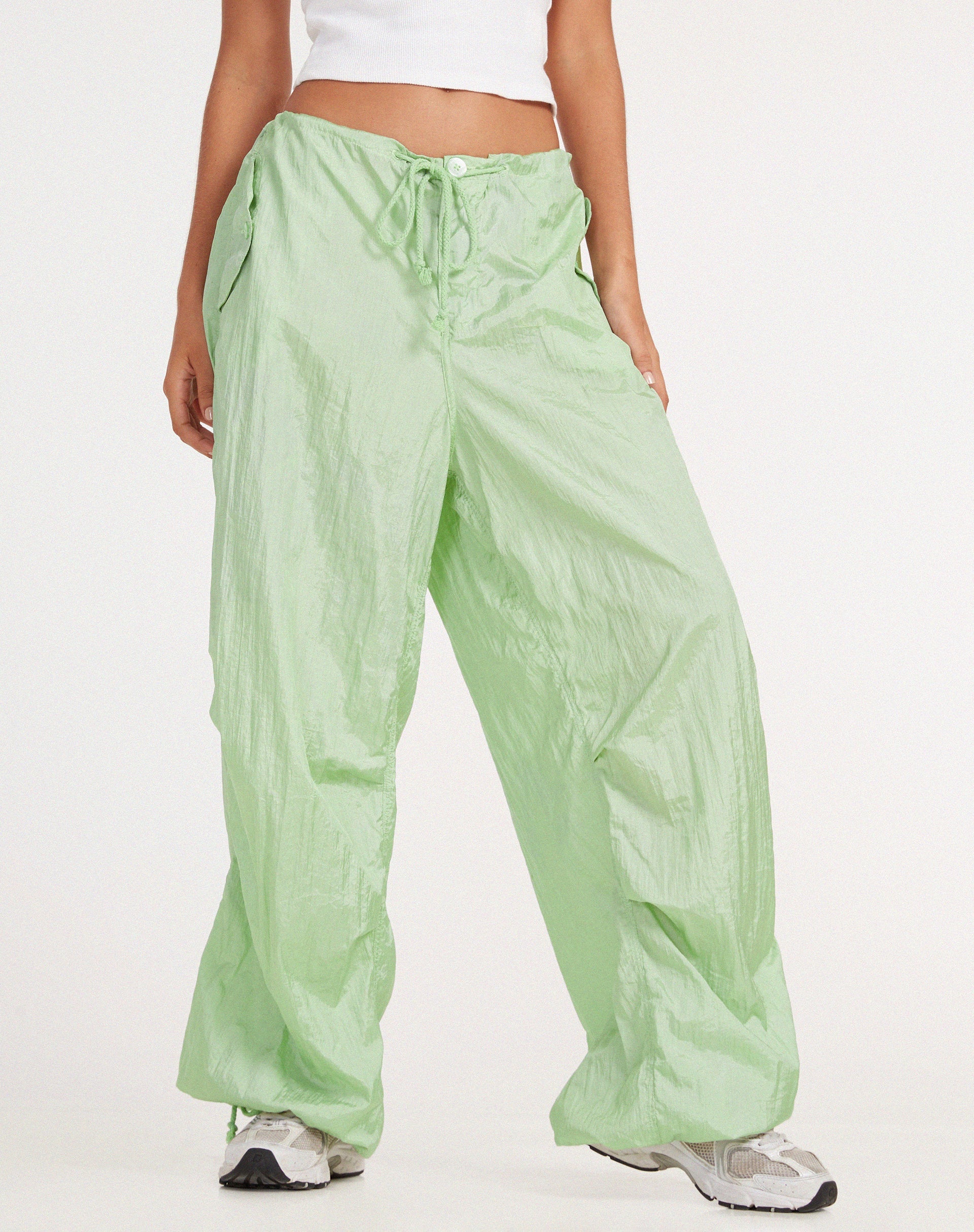 immagine del pantalone Chute in salvia