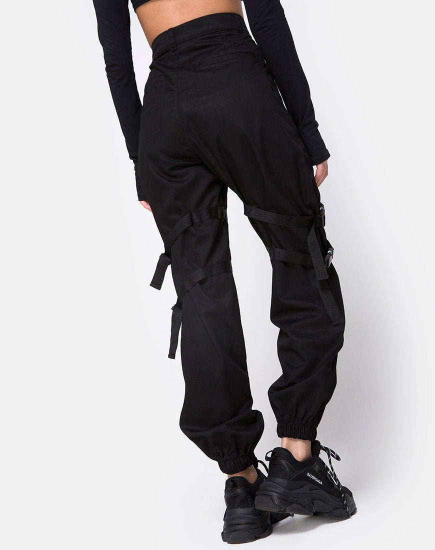 Immagine di Clive Cargo Trouser in Nero Fibbia