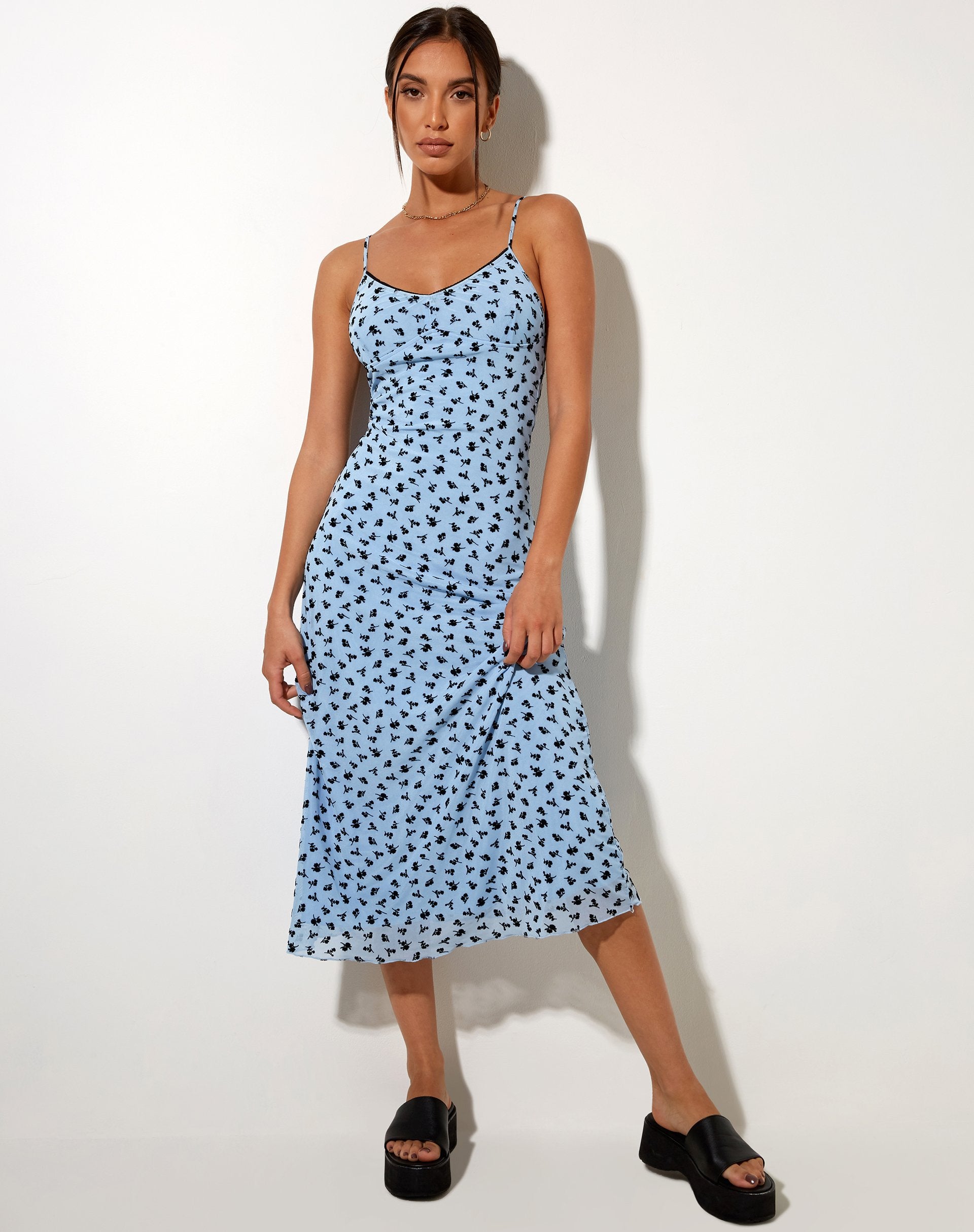 Immagine di Cotina Midi Dress in Blue Flower Buds Black Flock