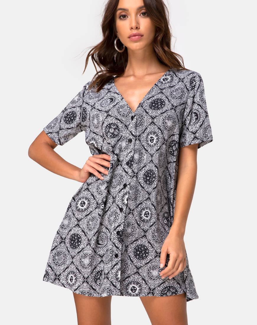Immagine di Crosena Dress in Astrology Nero
