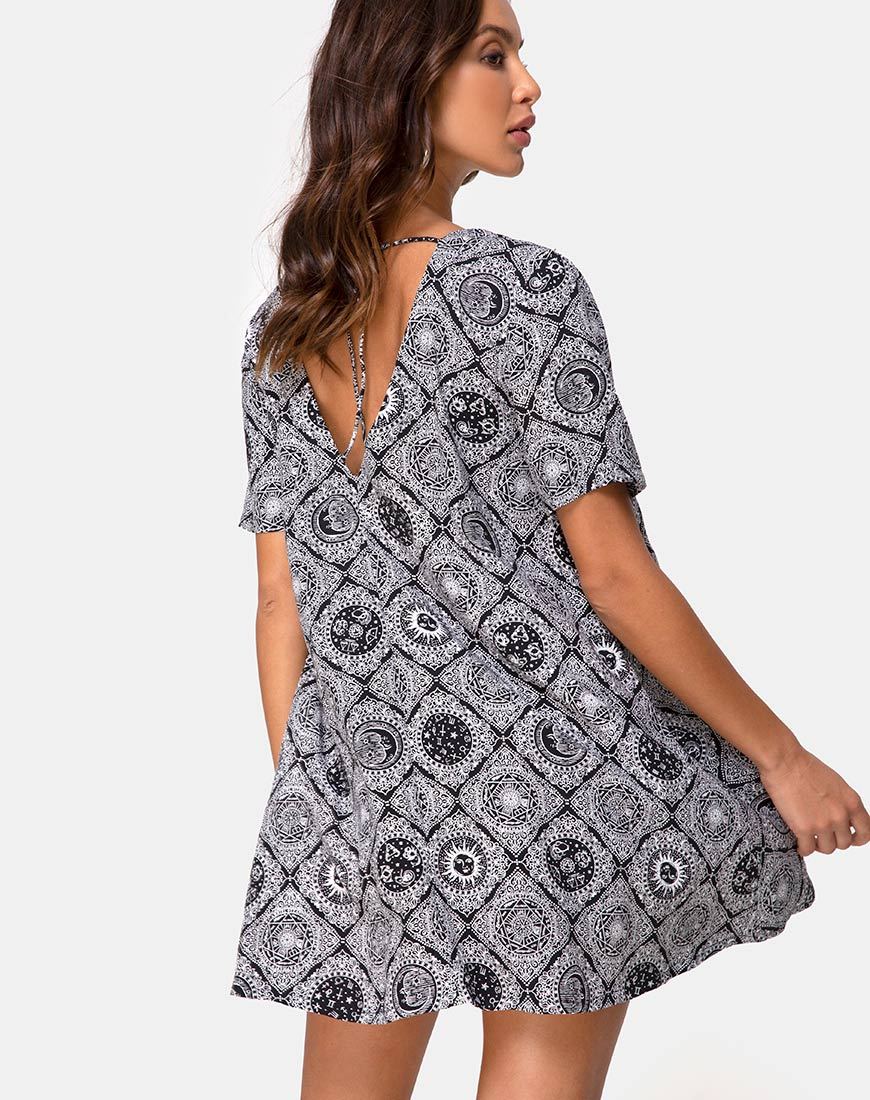 Abito Crosena in Astrology Black