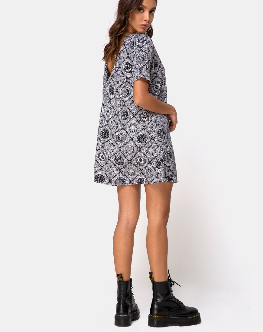 Immagine di Crosena Dress in Astrology Nero