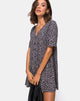Immagine di Crosena Swing Dress in Ditsy Rose Nero