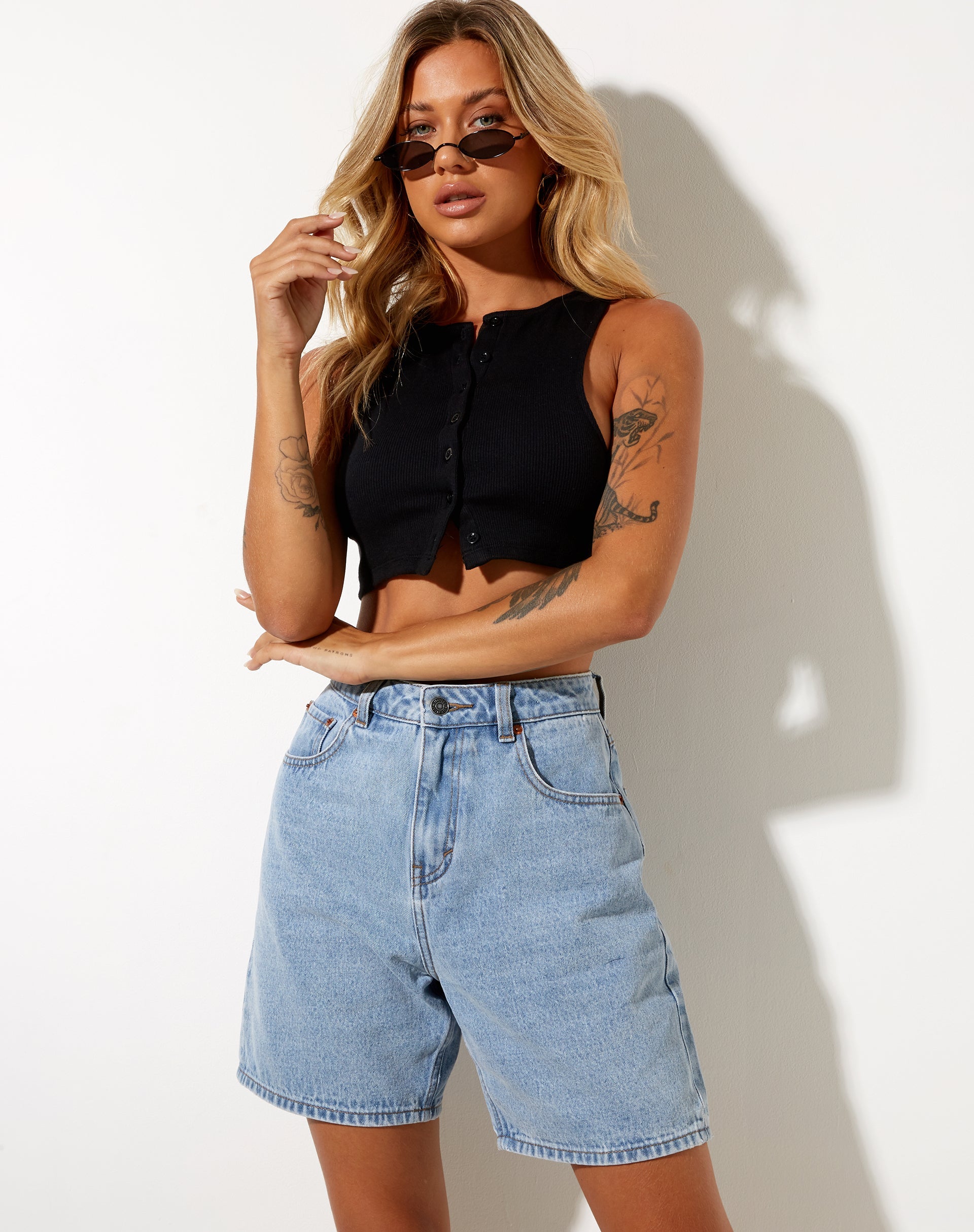 Immagine di Dad Denim Short con lavaggio chiaro tonale blu