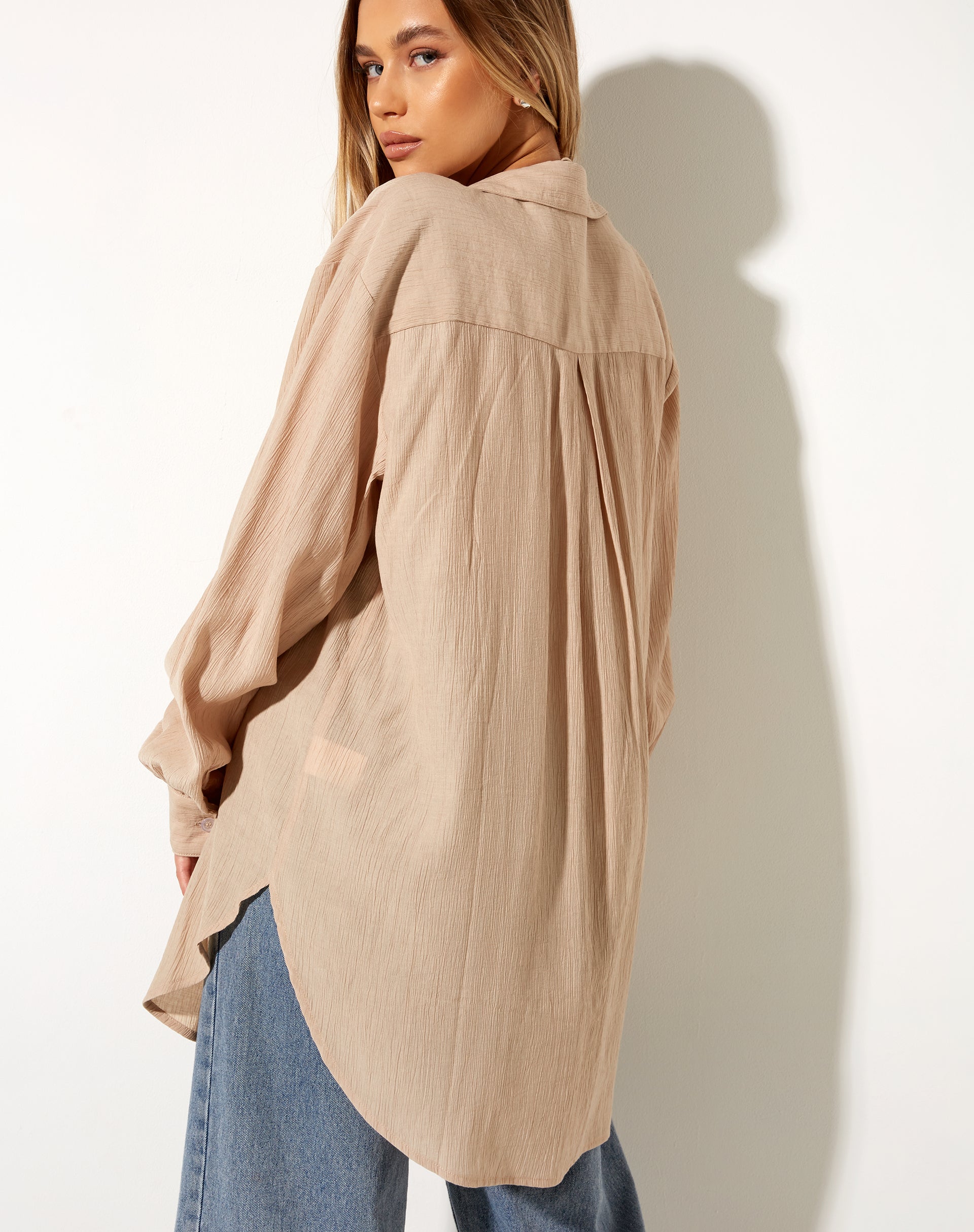 Immagine di Dael Camicia oversize in Crinkle Tan