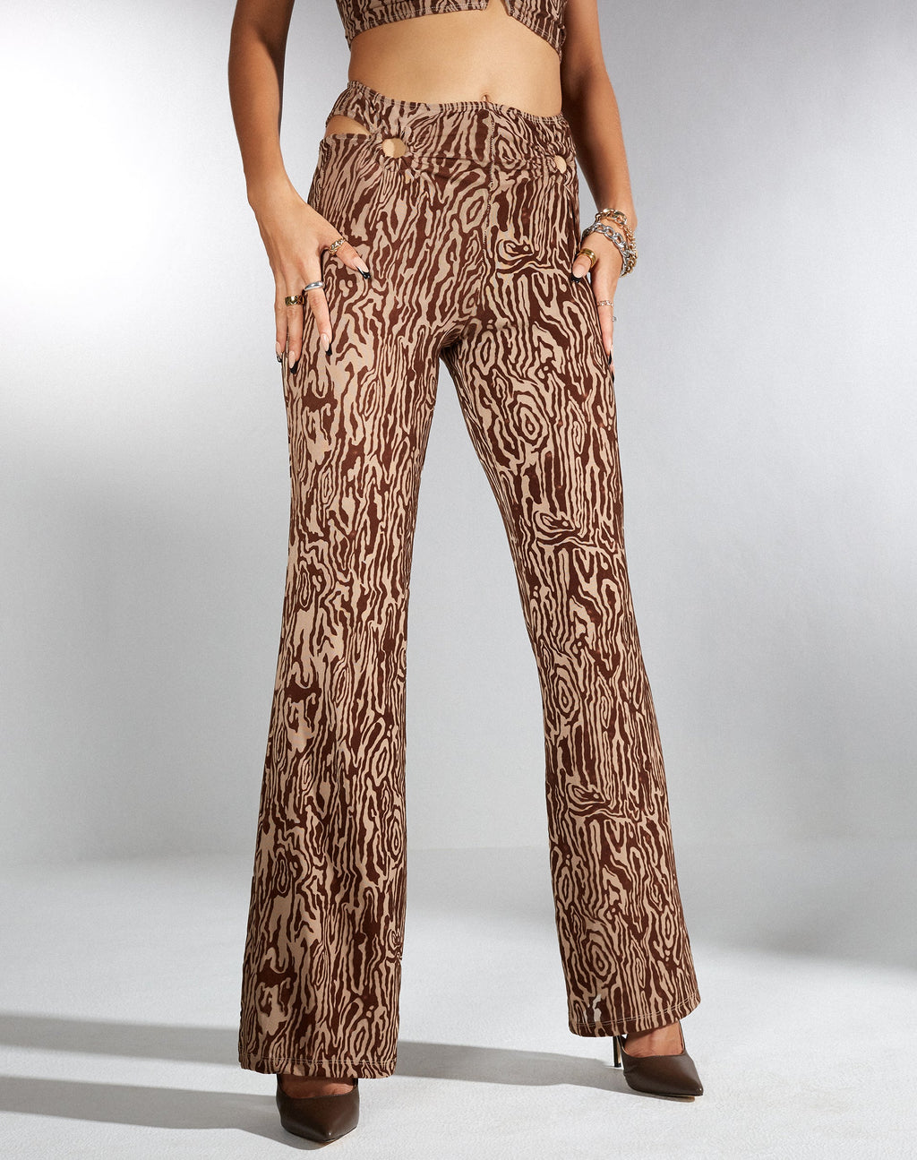 Pantaloni svasati Sesaot in flock animalier