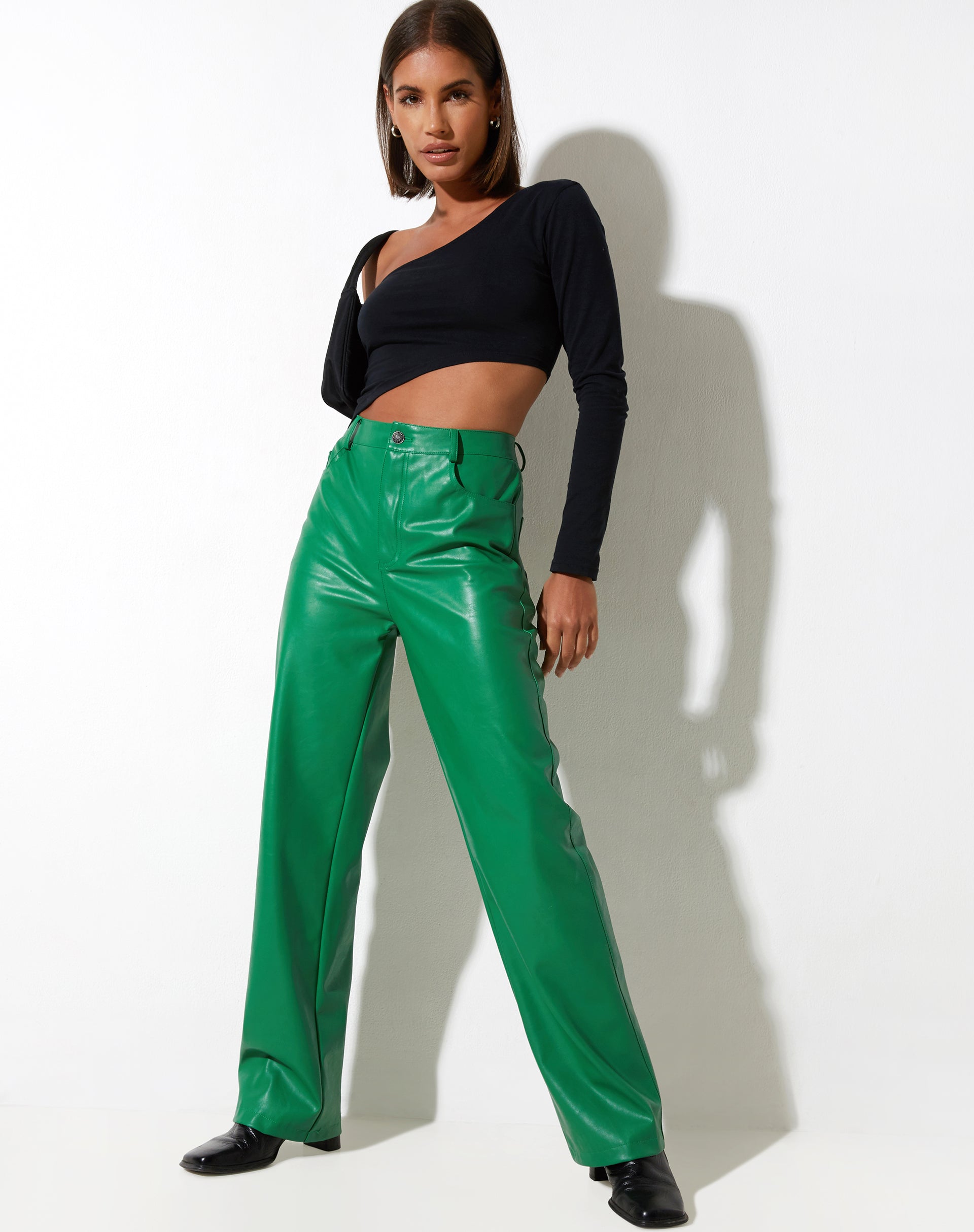 immagine del pantalone Zoka in Pu Kelly Green