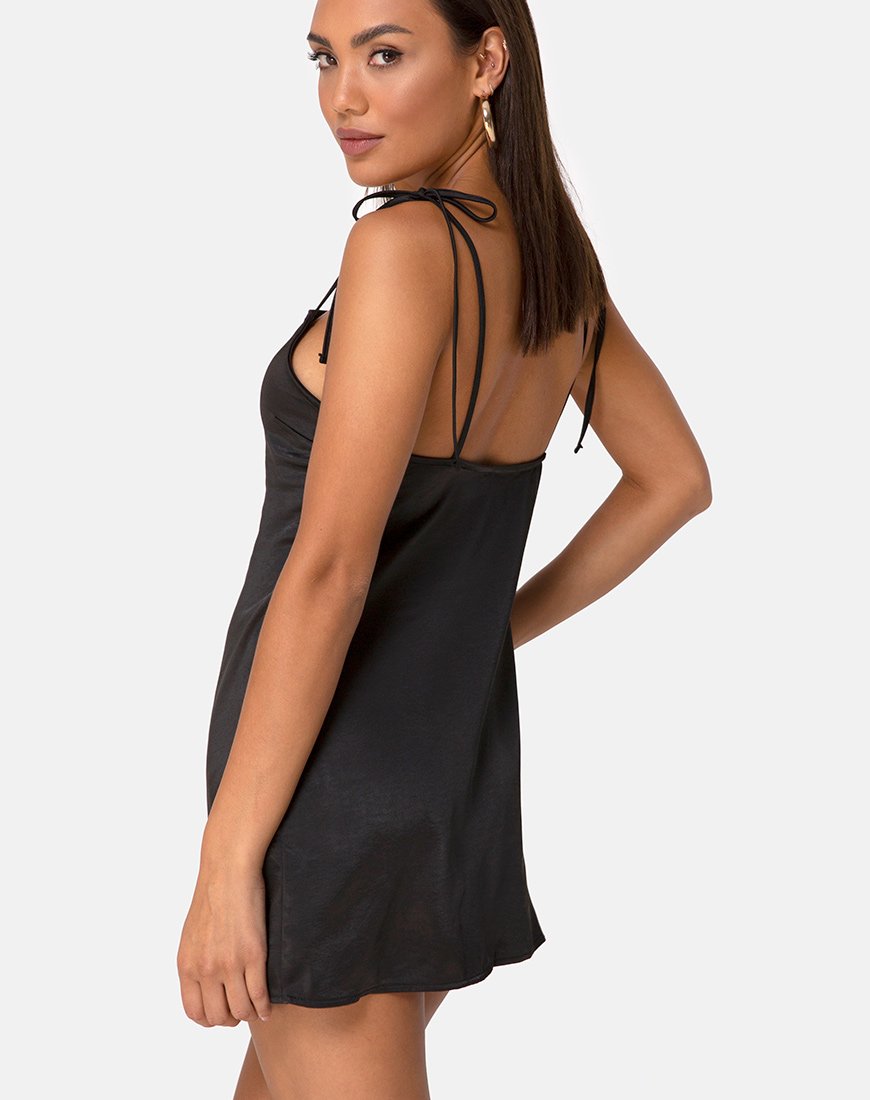 Abito Doella in raso nero