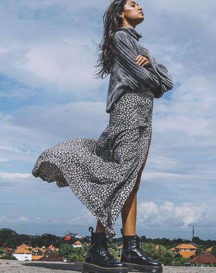 Immagine di Shayk Maxi Gonna in Ditsy Rose Nero