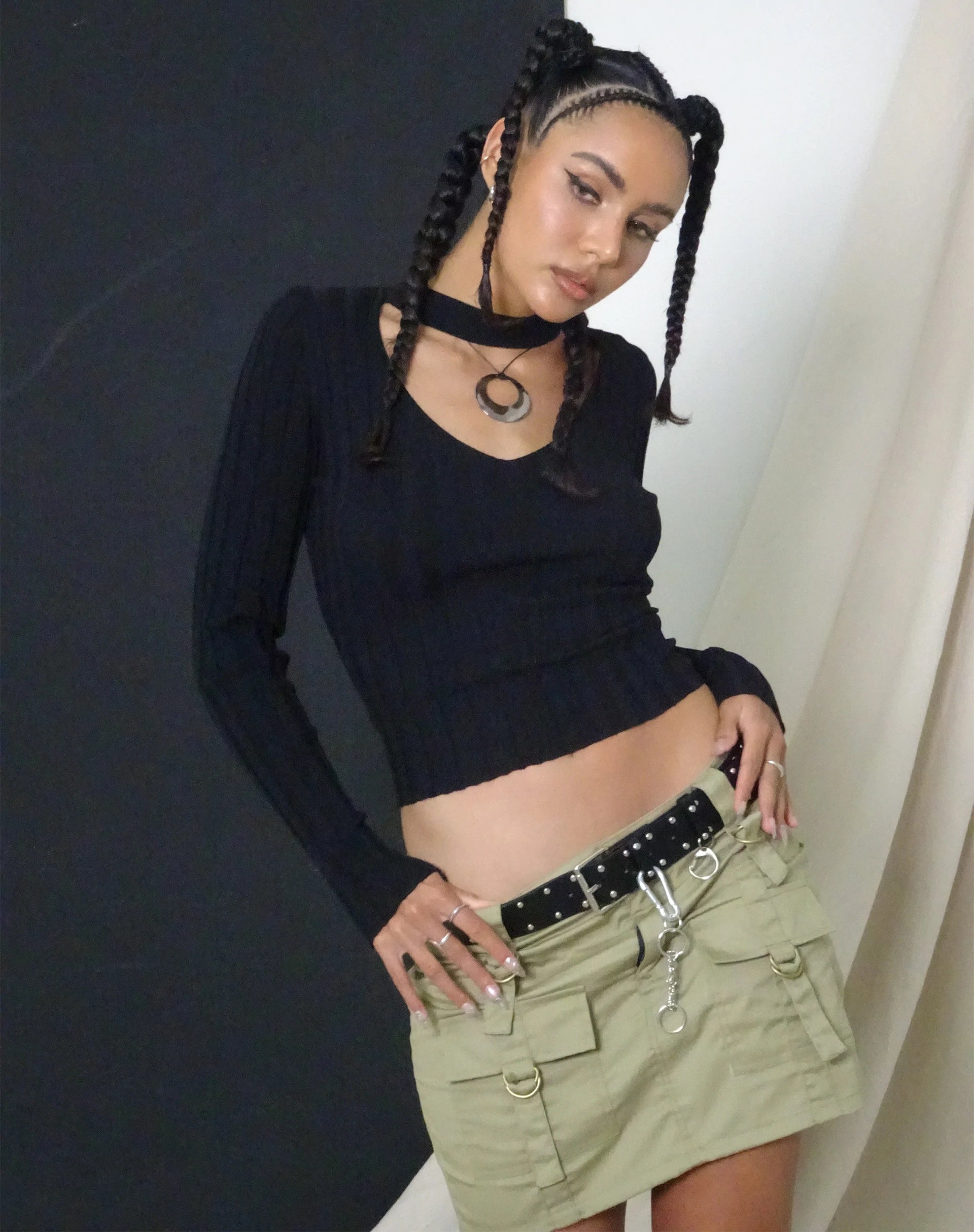immagine di Ai Cargo Mini Skirt in verde muschio