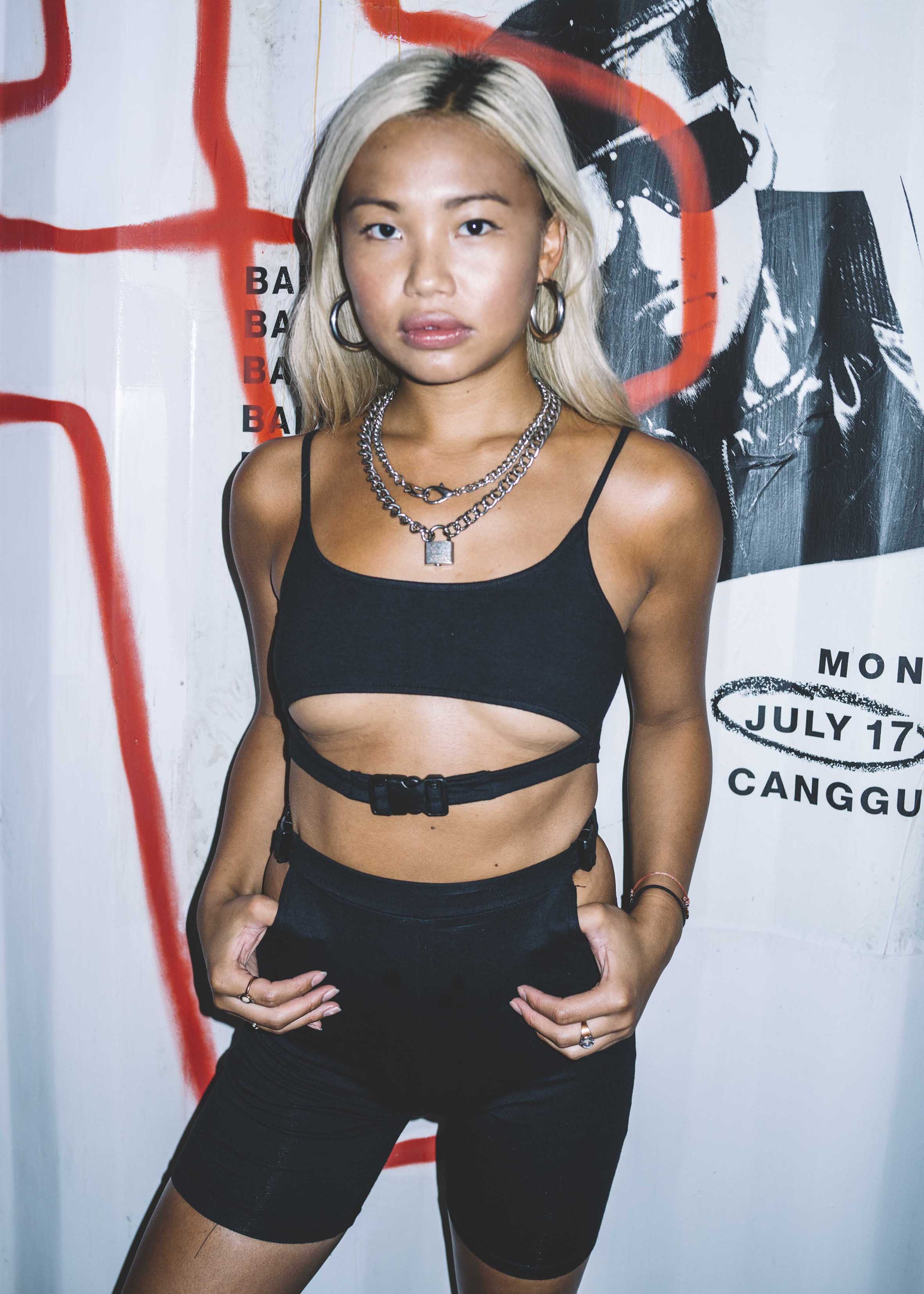 Immagine di Milipe Crop Top in nero Fibbie