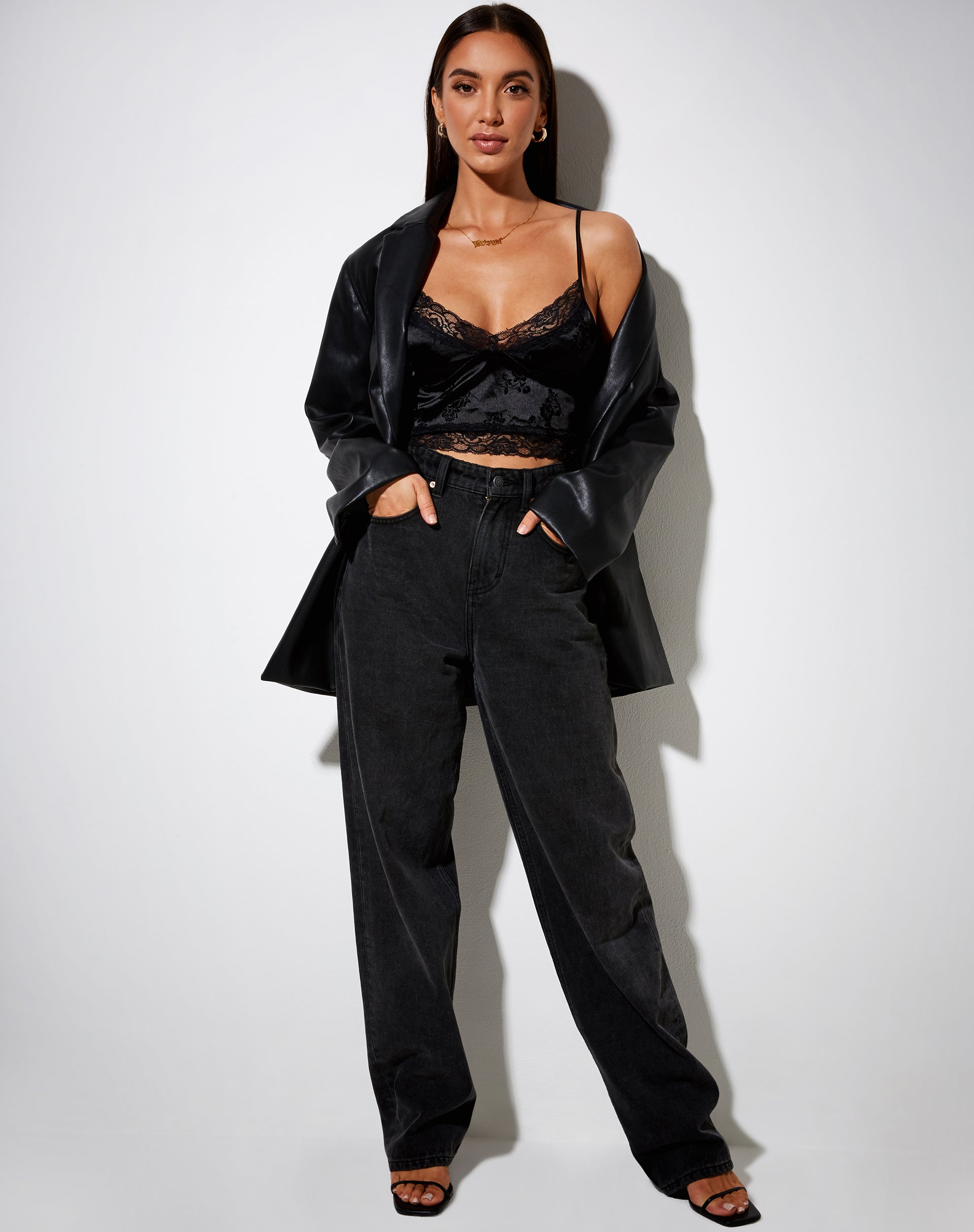 Immagine di Dyrana Crop Top in Black Rose Flock