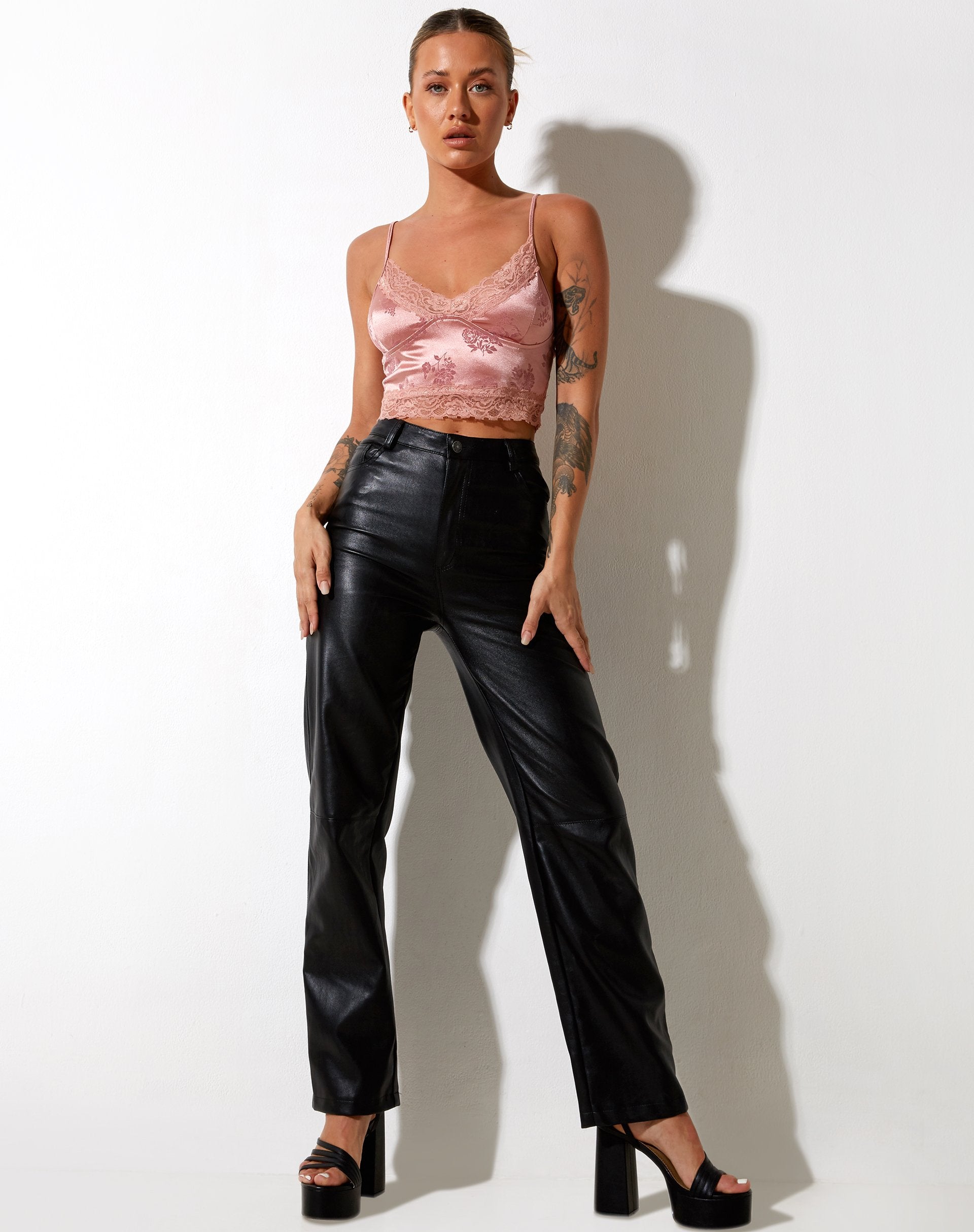Immagine di Dyrana Crop Top in Rose Flock Rosa pallido