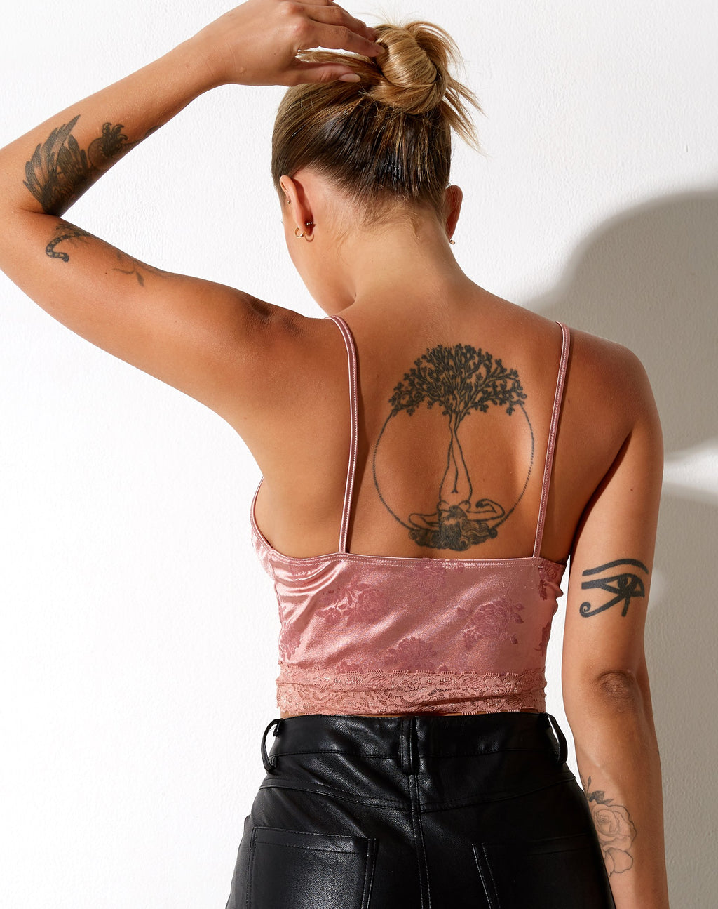 Dyrana Crop Top in Rose Flock Rosa pallido