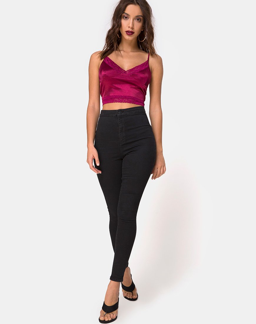 Immagine di Dyrana Top in borgogna con pizzo bordeaux