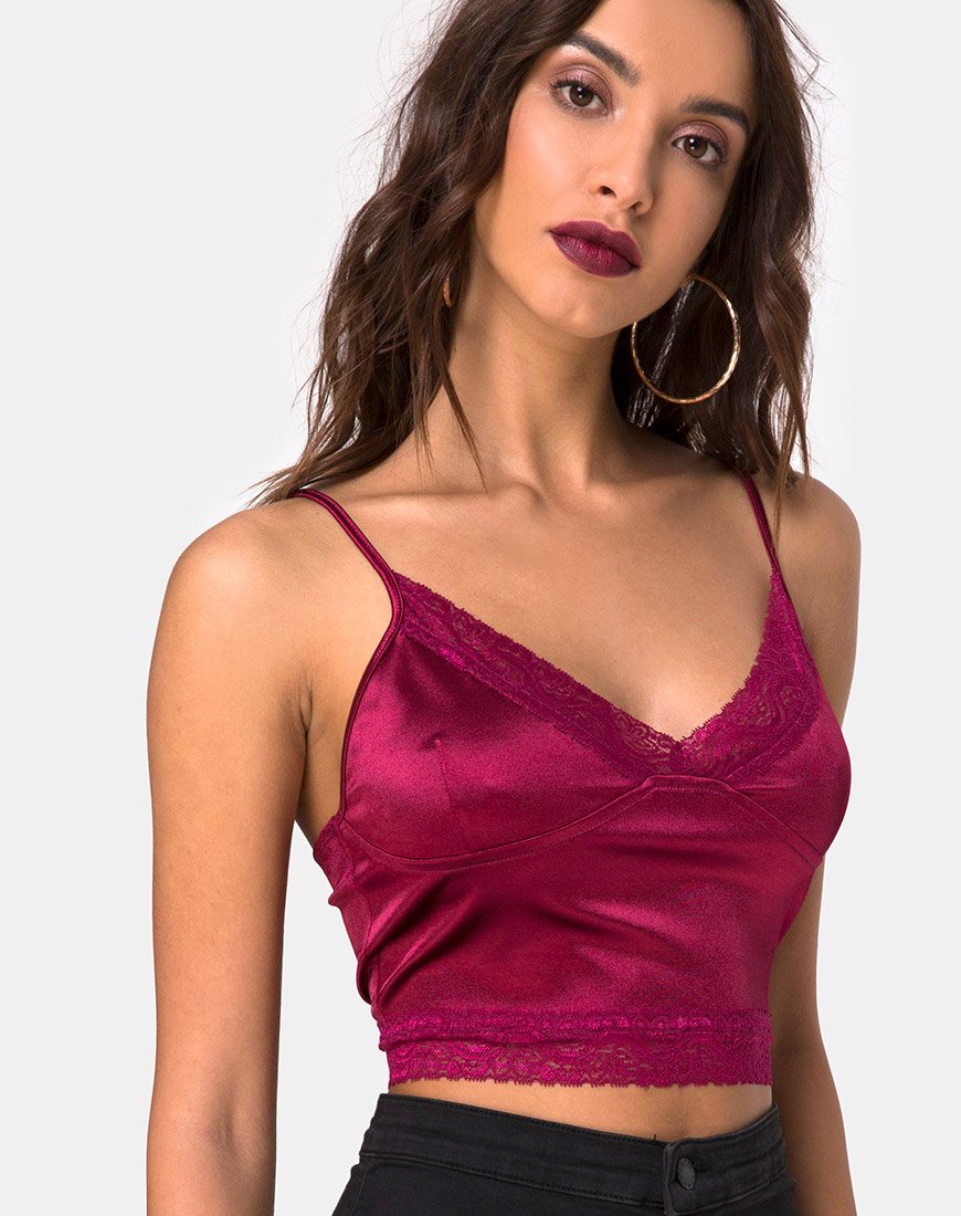 Immagine di Dyrana Top in borgogna con pizzo bordeaux