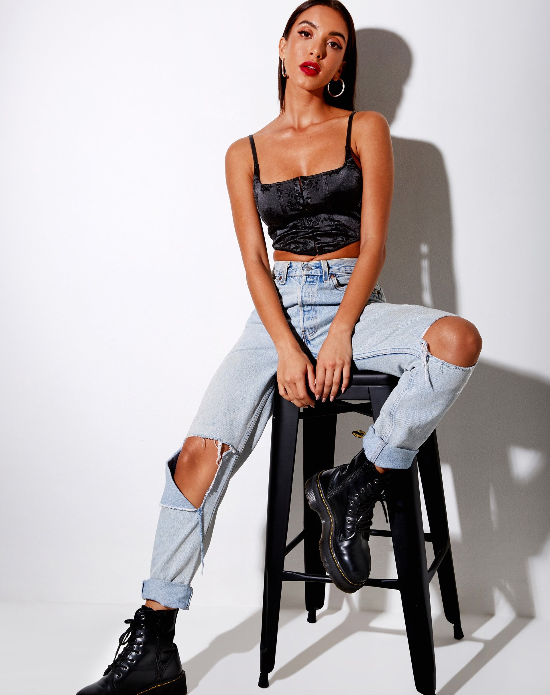 Immagine di Elicia Crop Top in Black Rose Flock