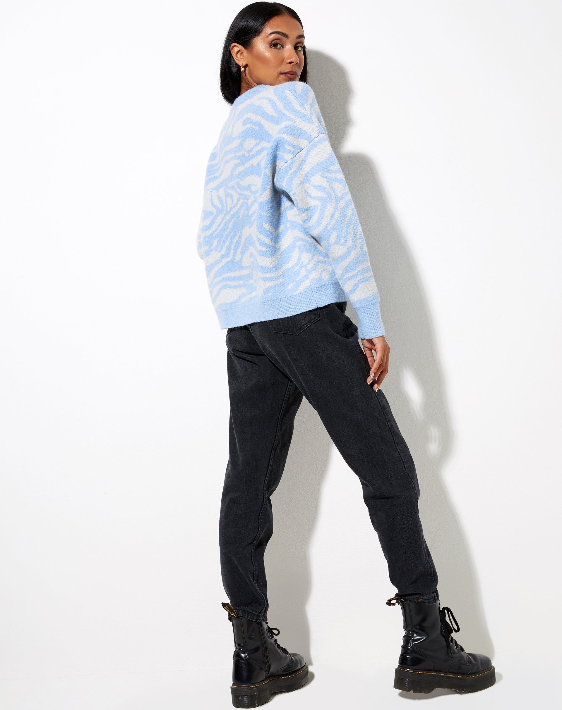 Immagine di Eleni Jumper in Zebra Blu Grigio