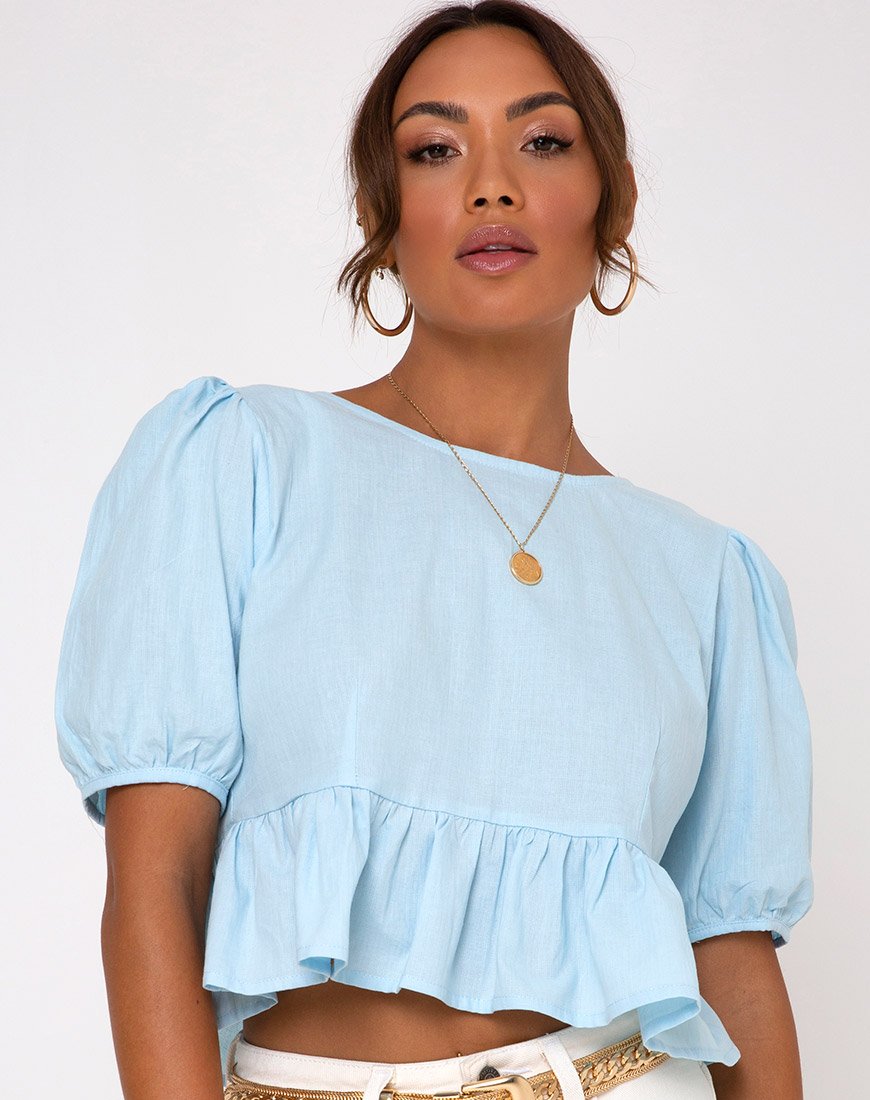 Top Ellen in blu cielo