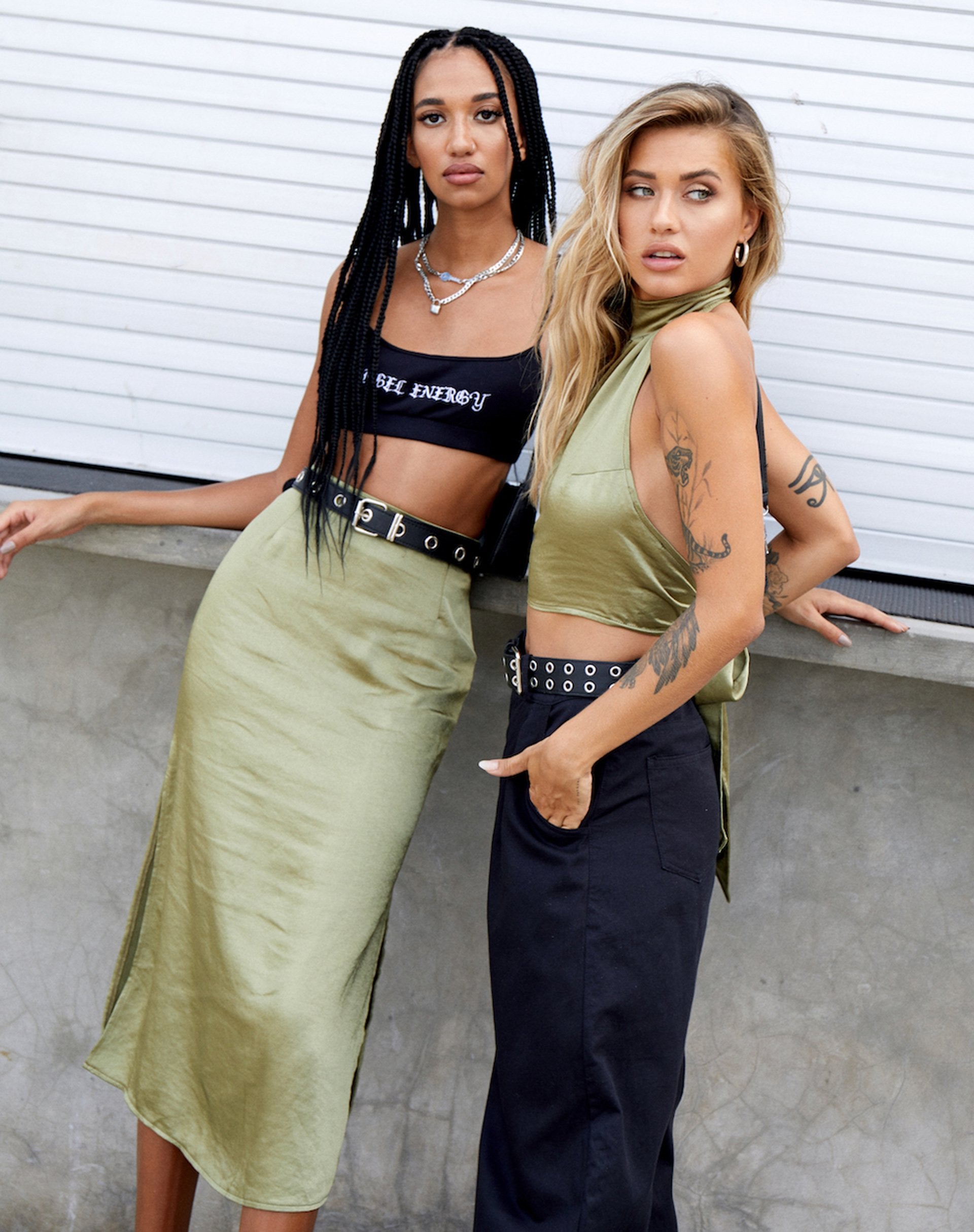Immagine di Noela Crop Top in raso oliva